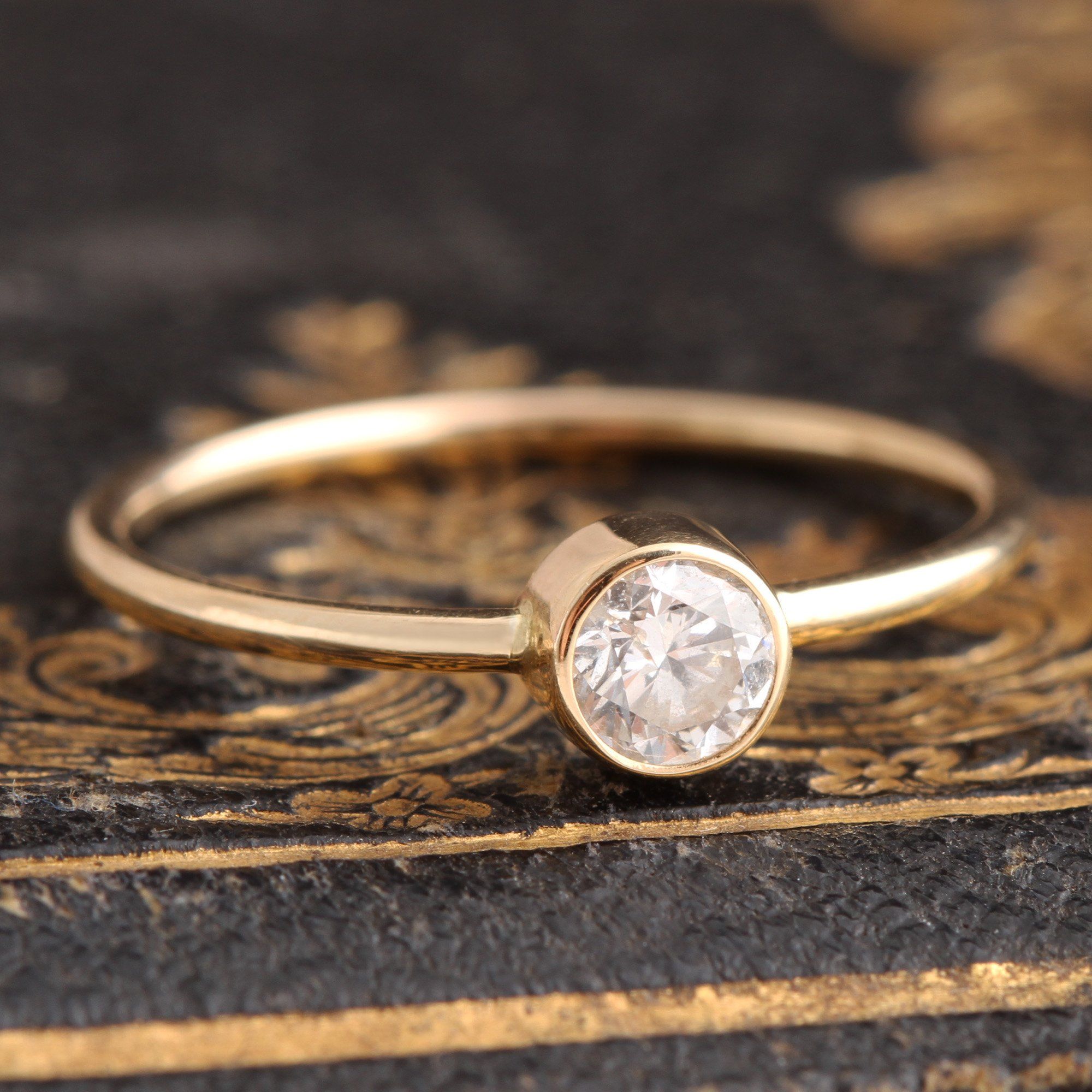 Acantha Diamond Solitaire