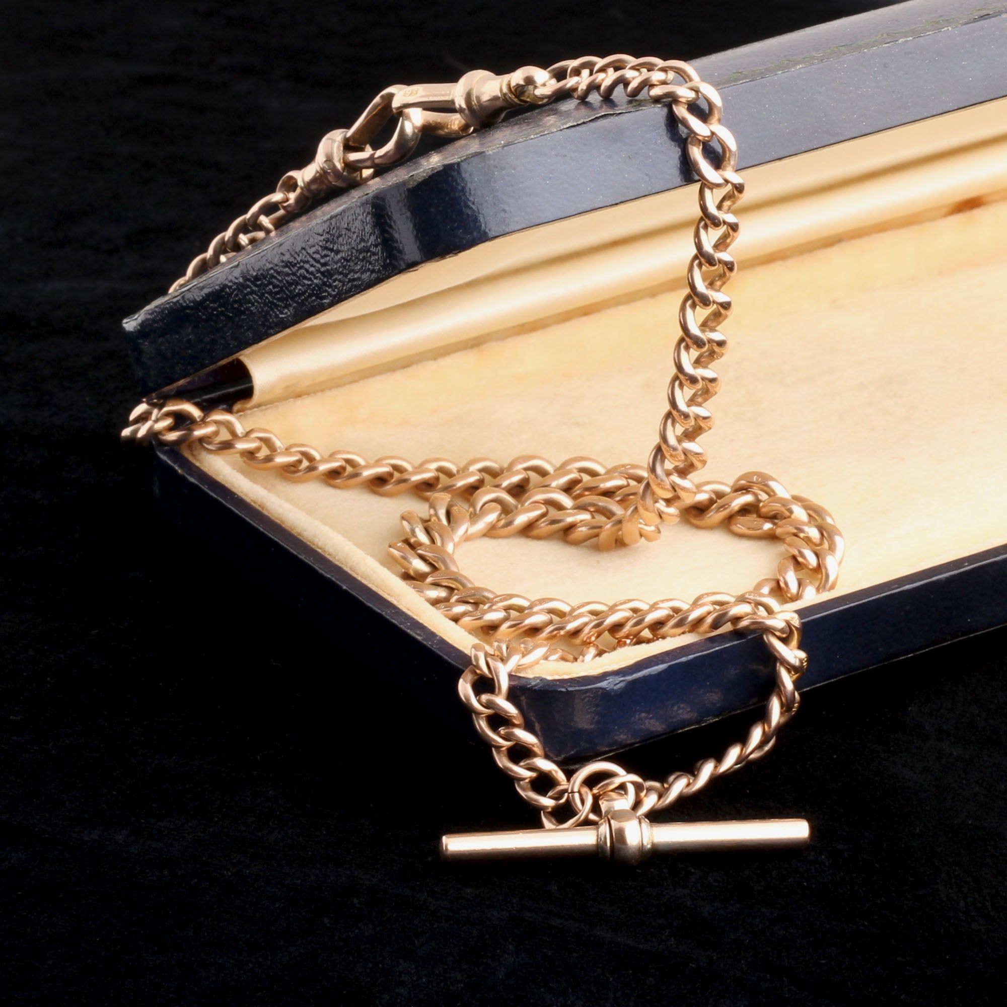 Late Victorian Graduated Curb Link Gold Albert Chain