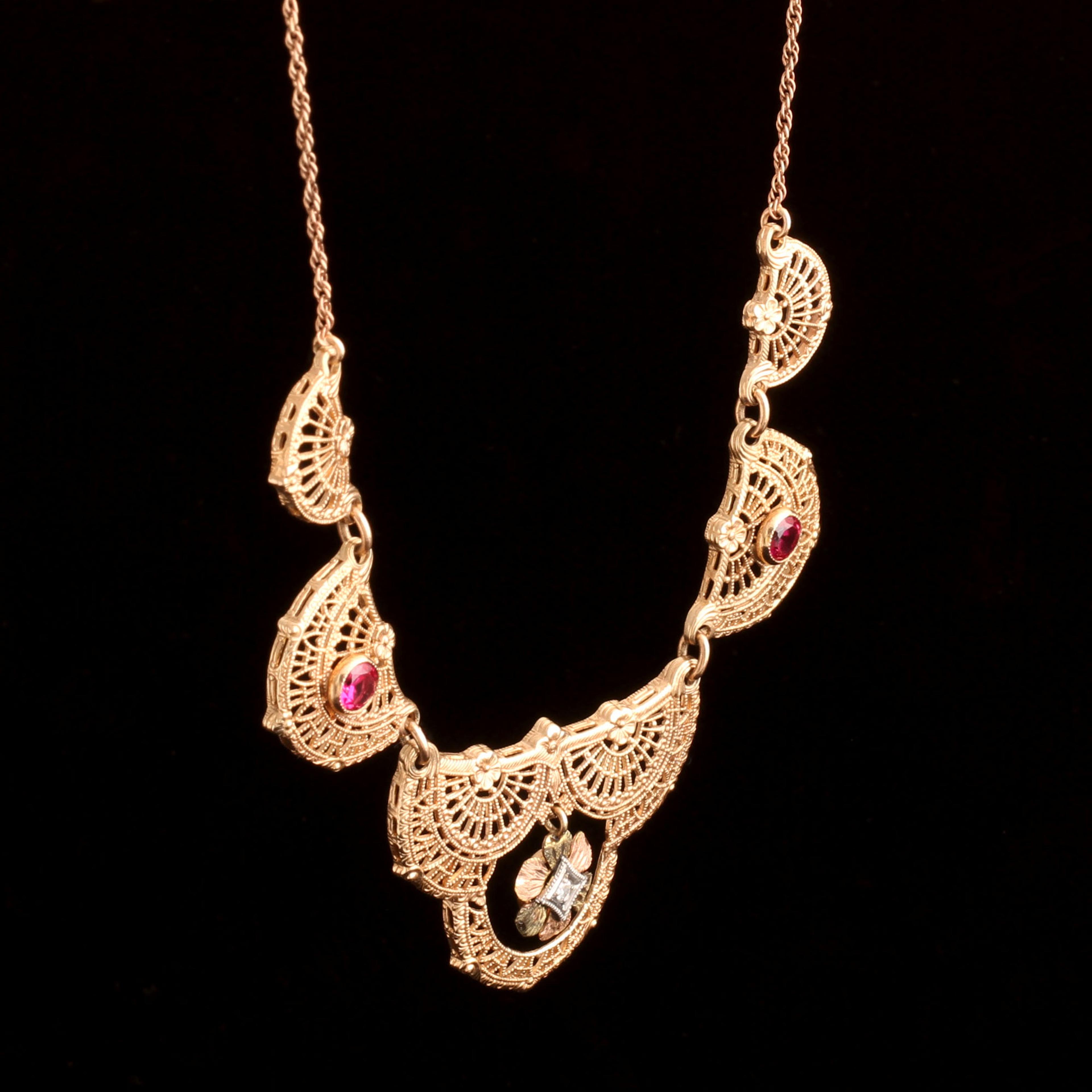 Detail of 1930s Gold Filigree Necklace