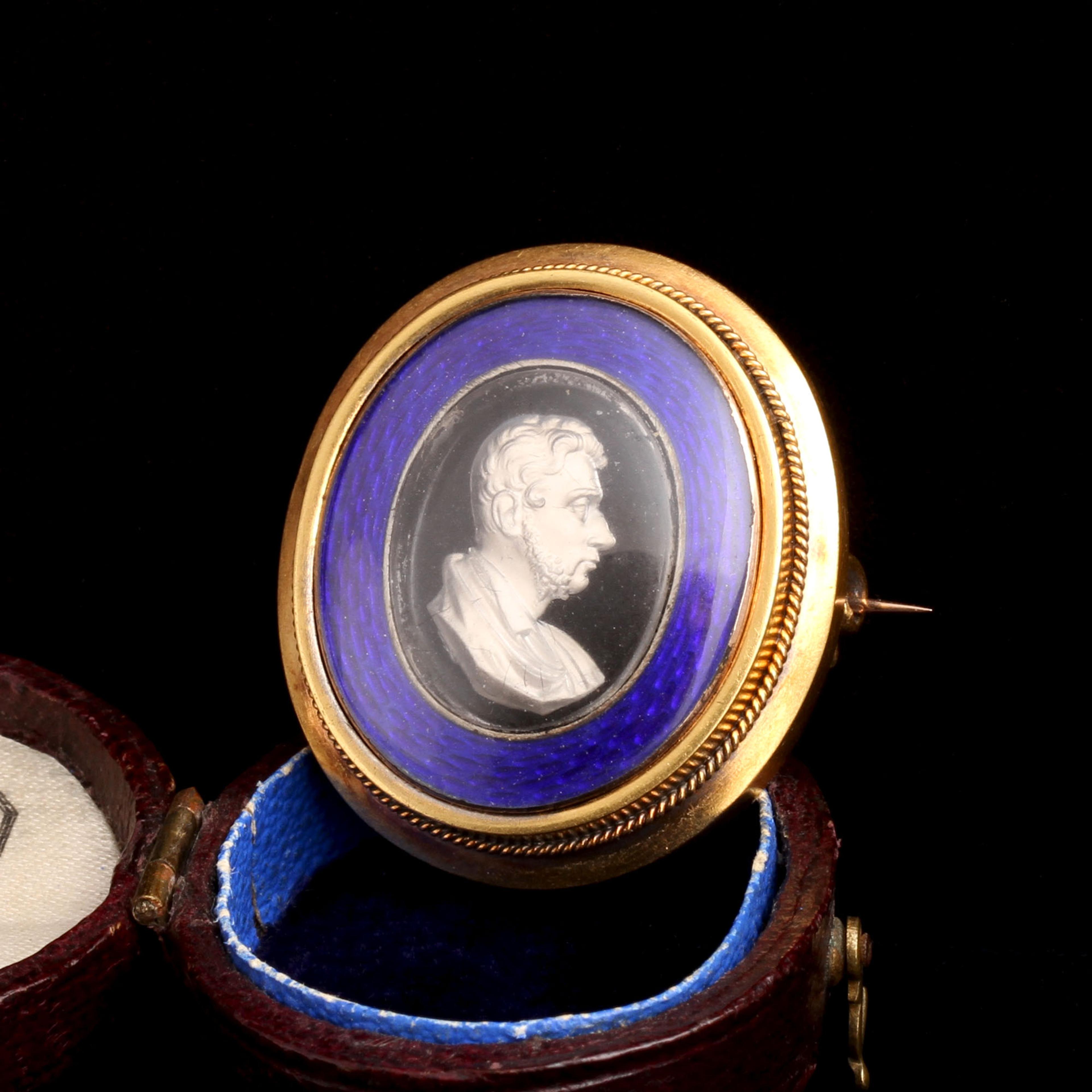 Victorian Cameo & Photo Mourning Brooch/Pendant