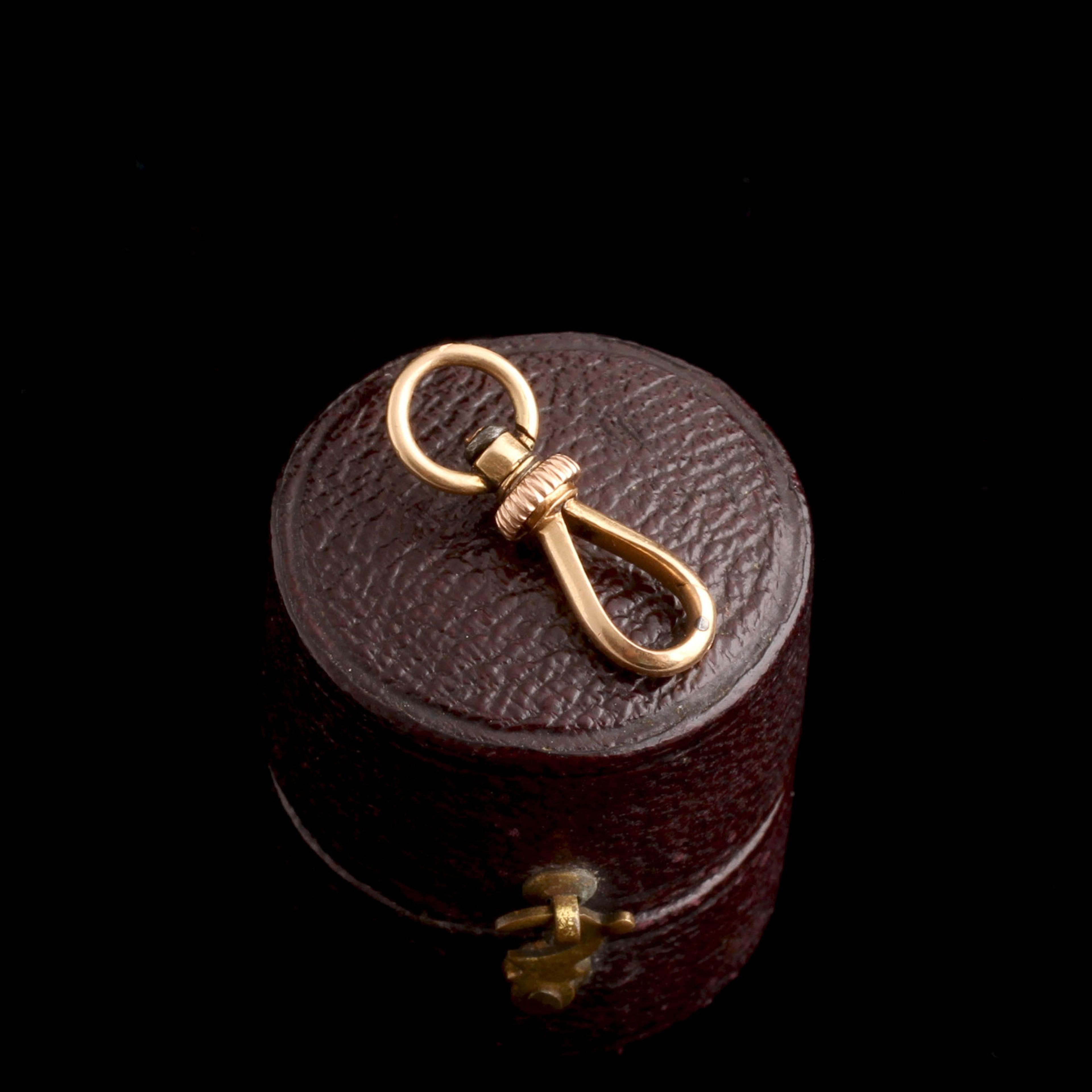 Victorian Twist Lock Dog Clip