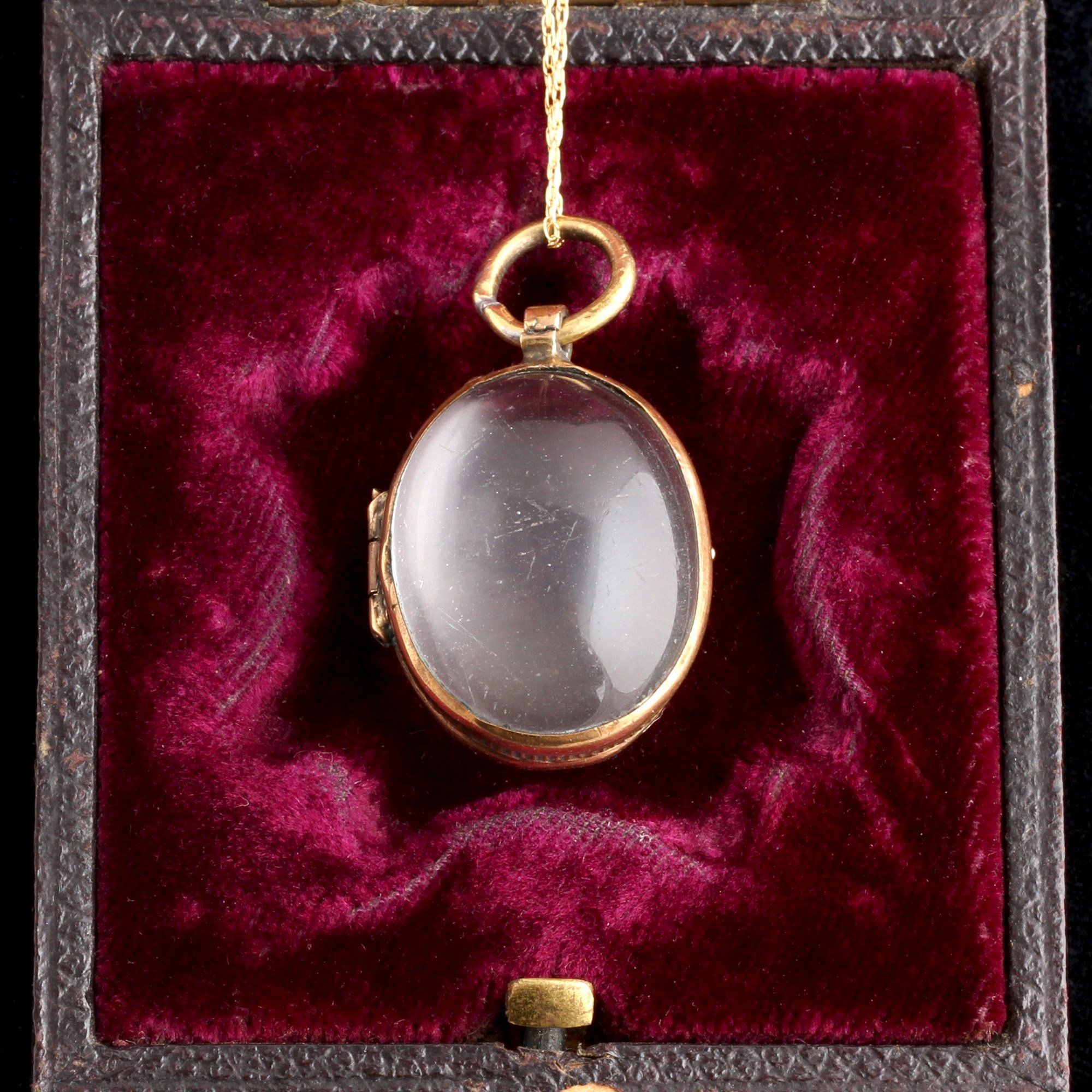 Victorian Oval Ball Locket
