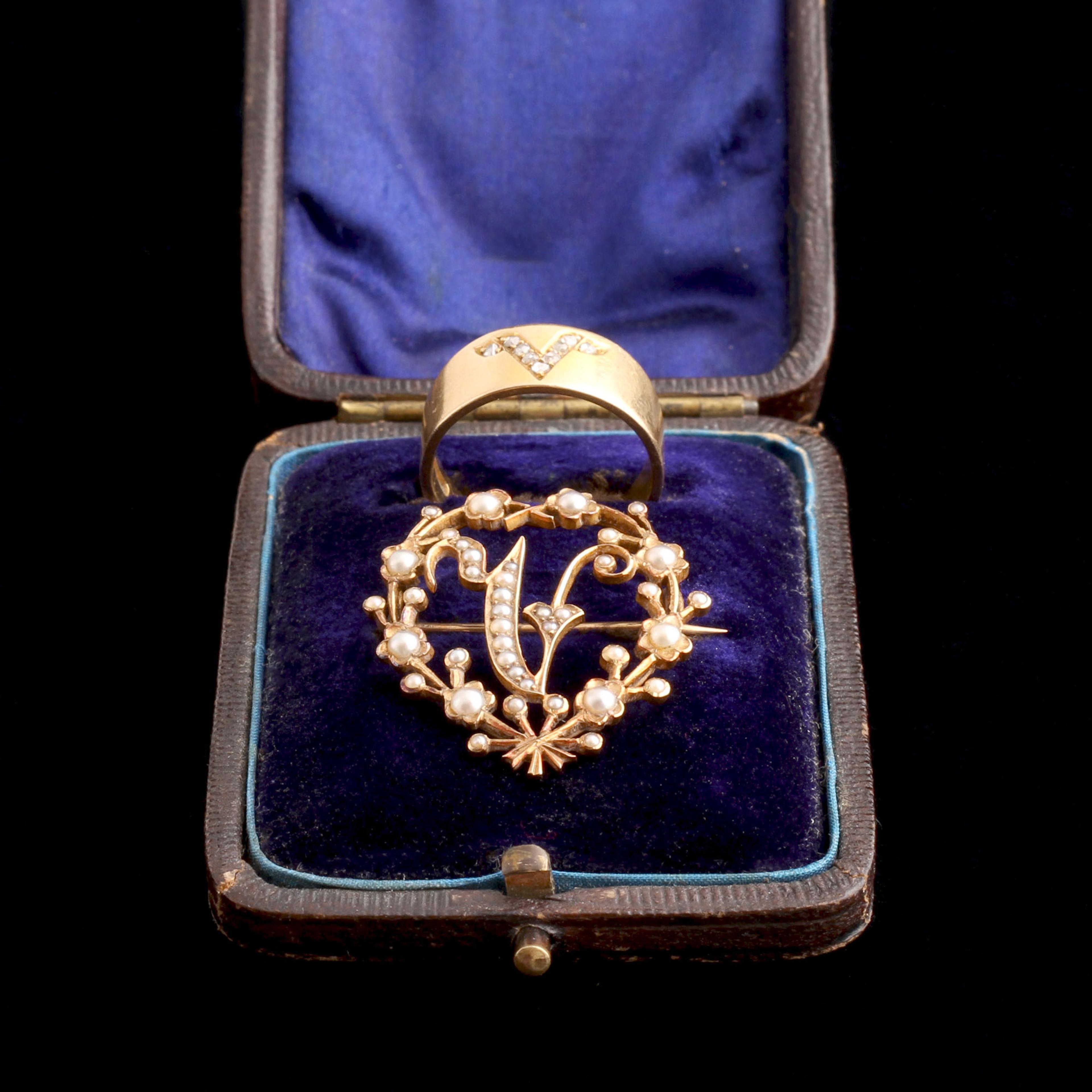 Victorian Boxed "V" Ring & Brooch Gift from the Queen
