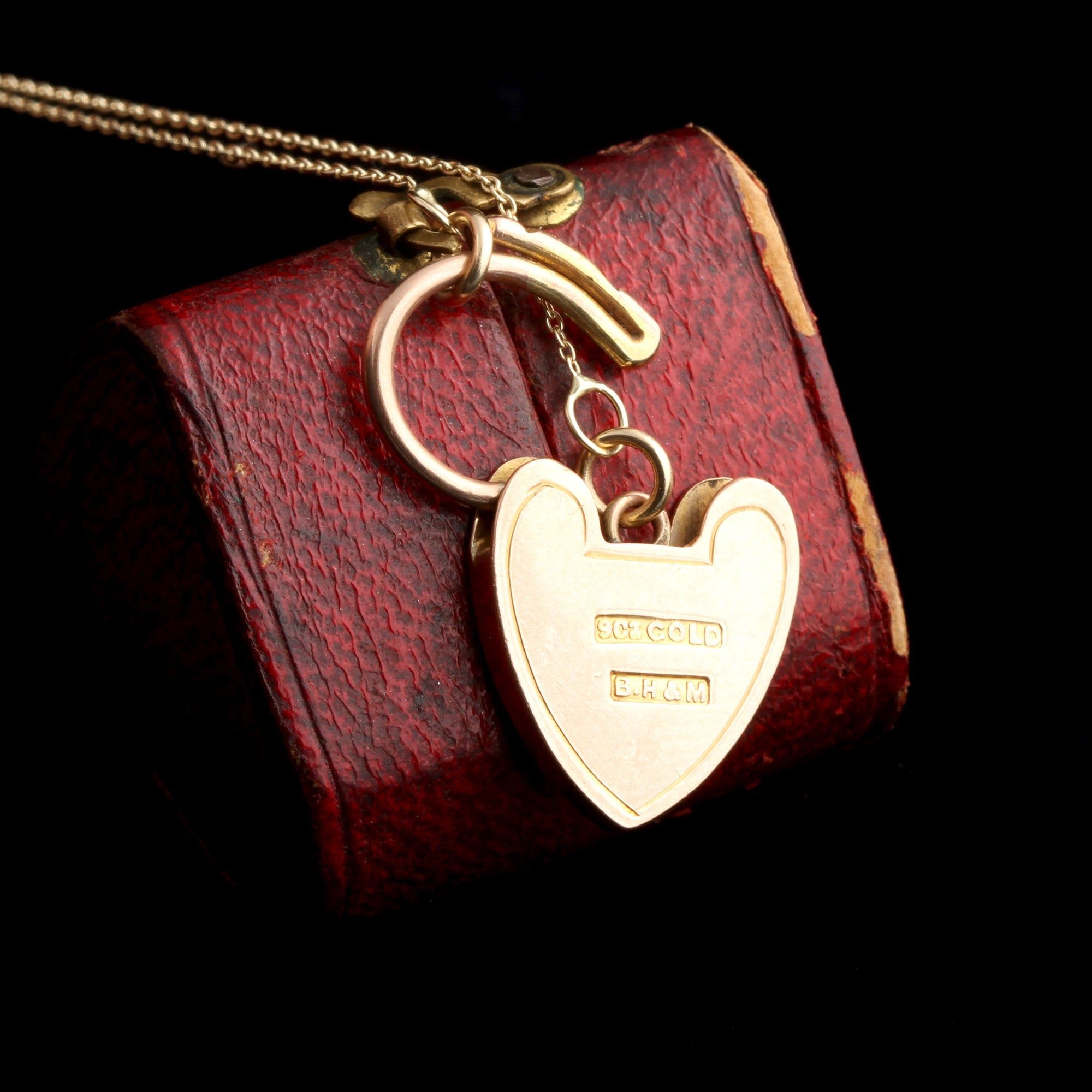 Heart Padlock Necklace with Delicate Engraving