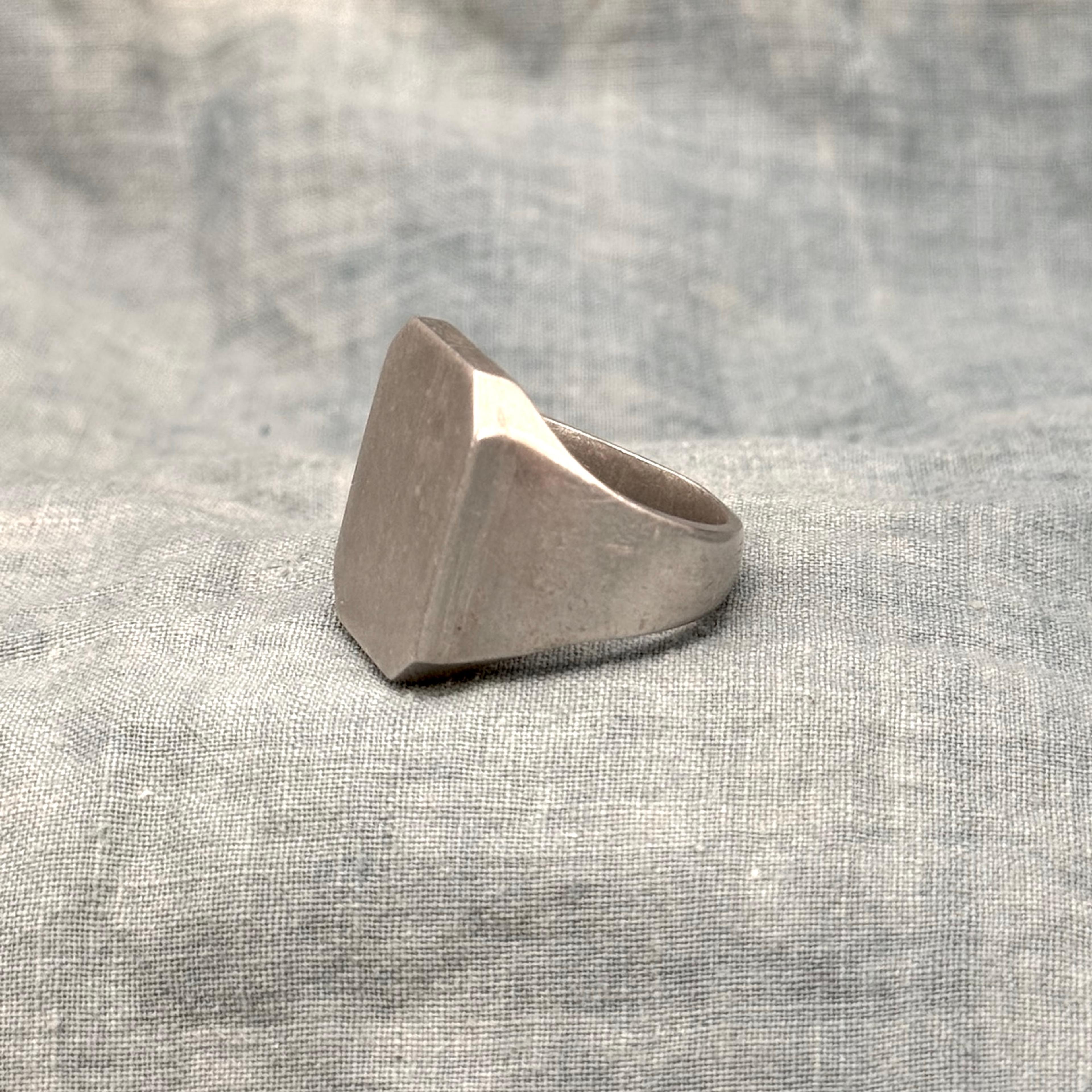 Wartime Ring 11