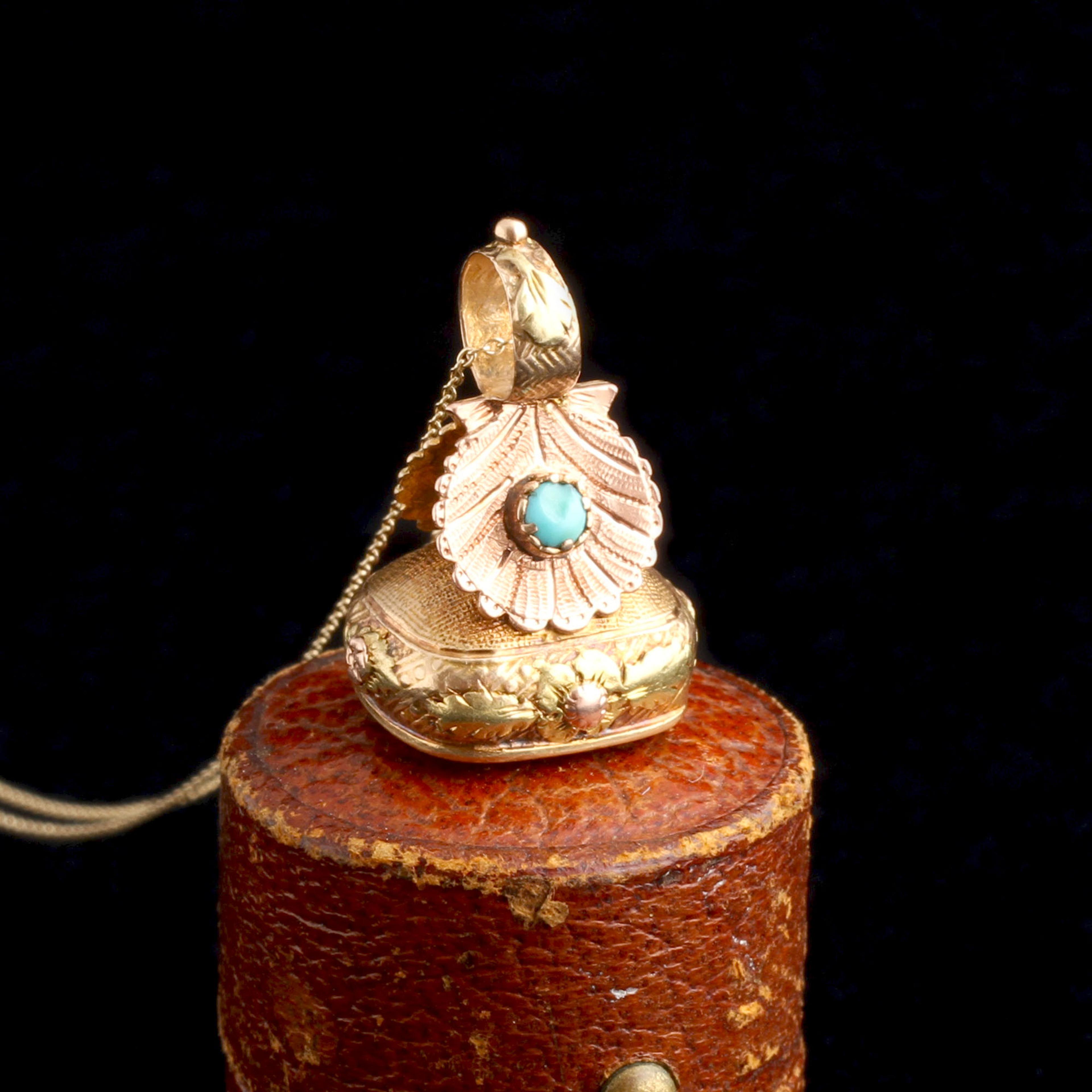 Georgian Tricolor Gold Shell Fob Necklace
