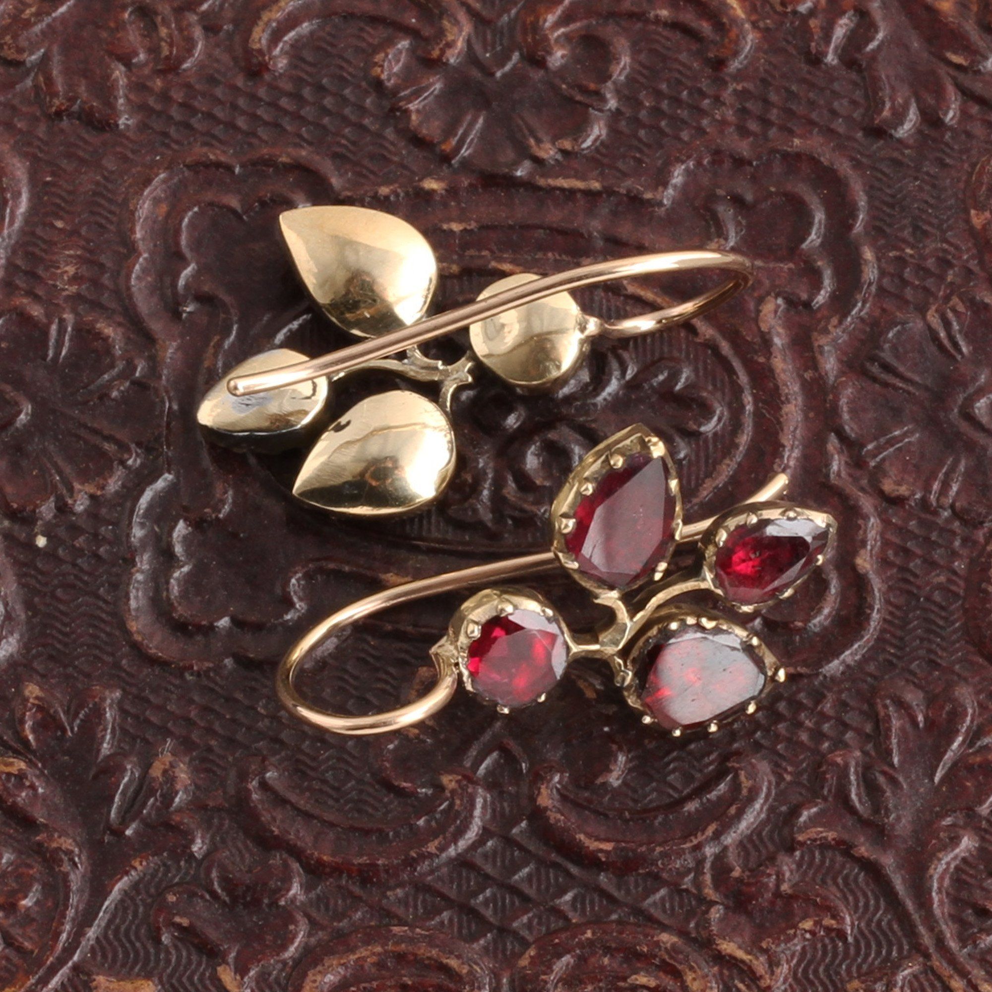 Georgian Garnet Leaves Earrings