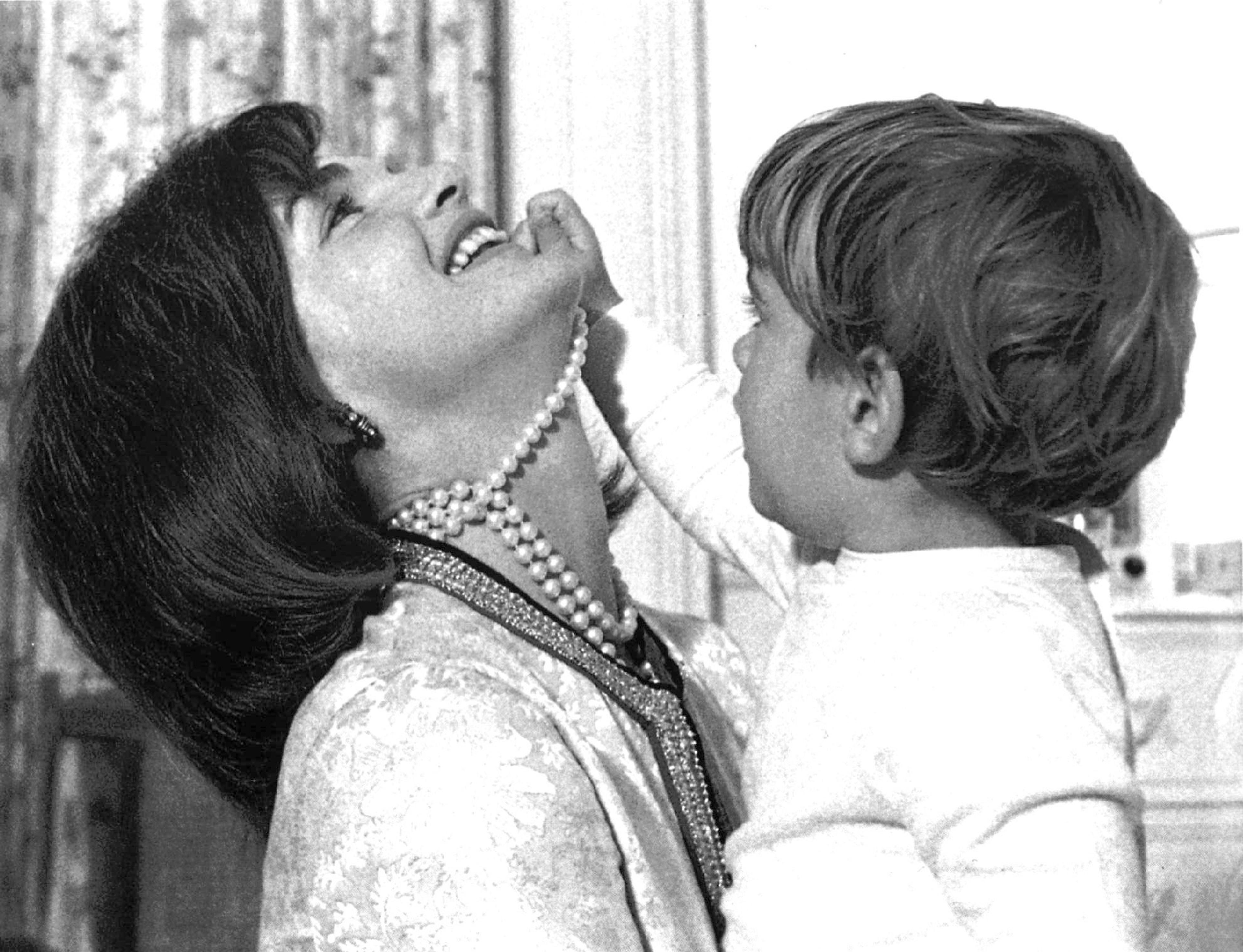 First Lady Jacqueline Kennedy and John F. Kennedy Jr, at the White House in 1962. John F. Kennedy Library.