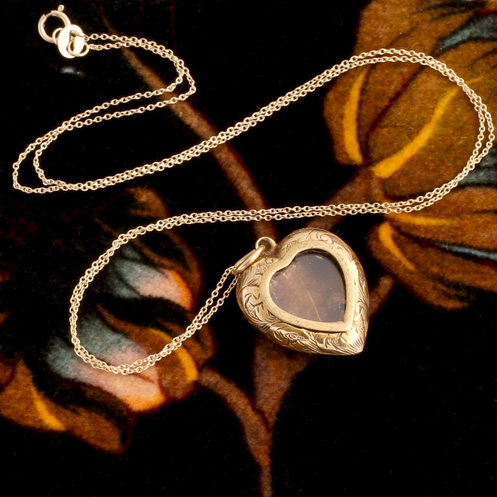 Victorian Floral Motif Heart Locket