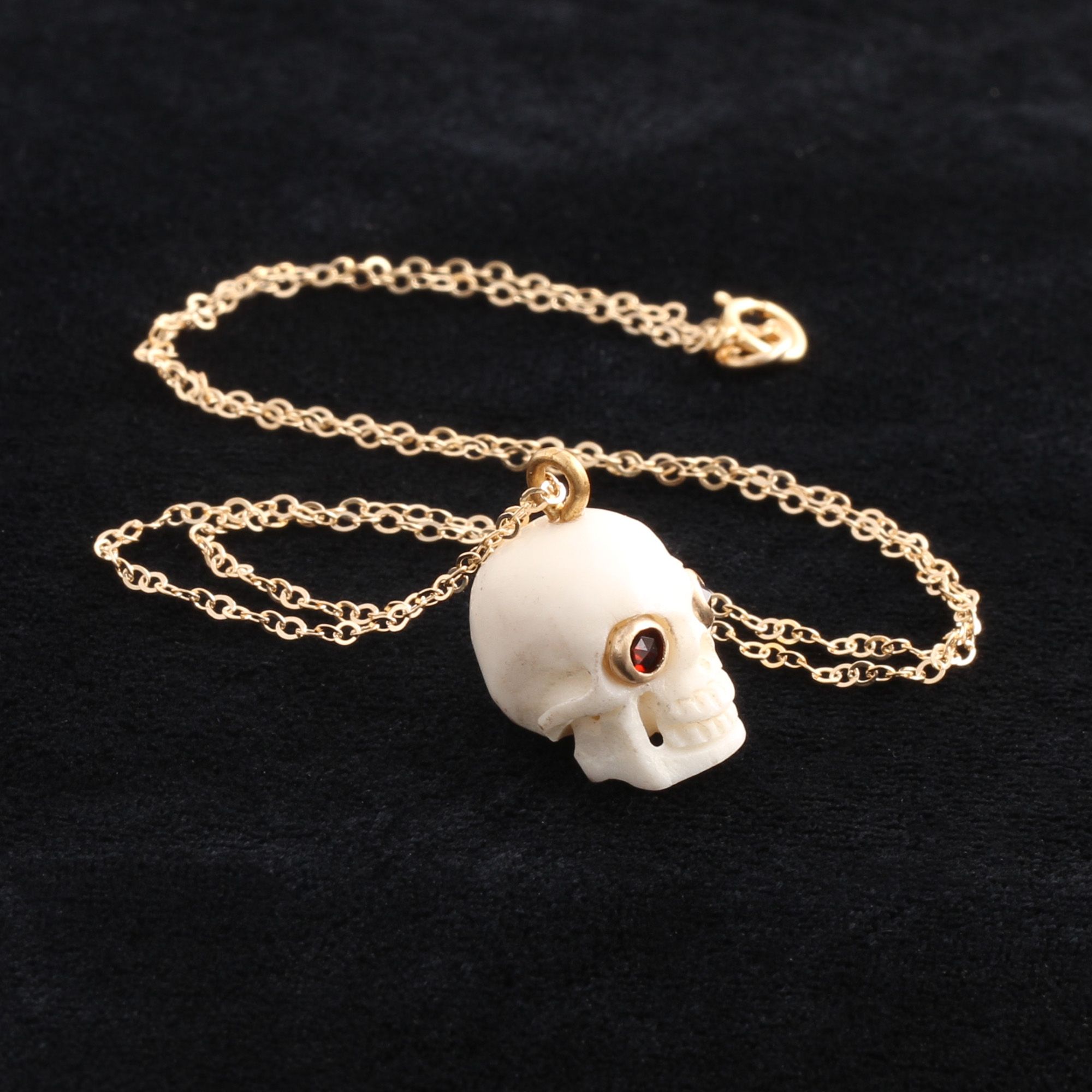 Memento Mori Skull Amulet (White)