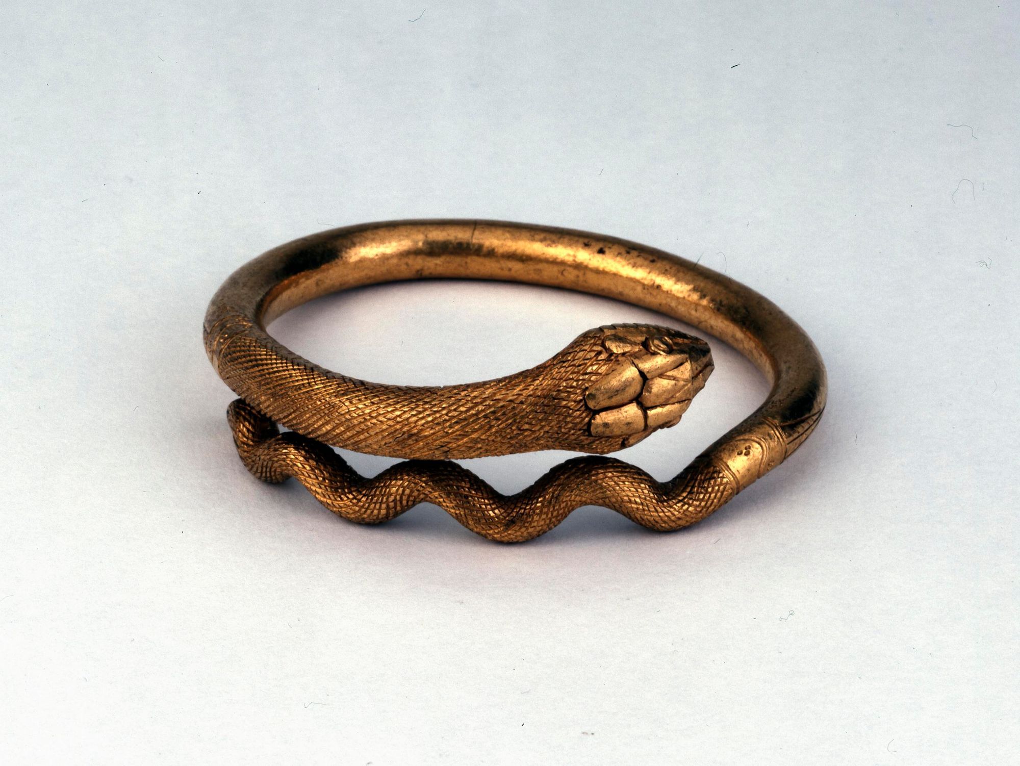 gold snake bracelet found at Pompeii, British Museum
