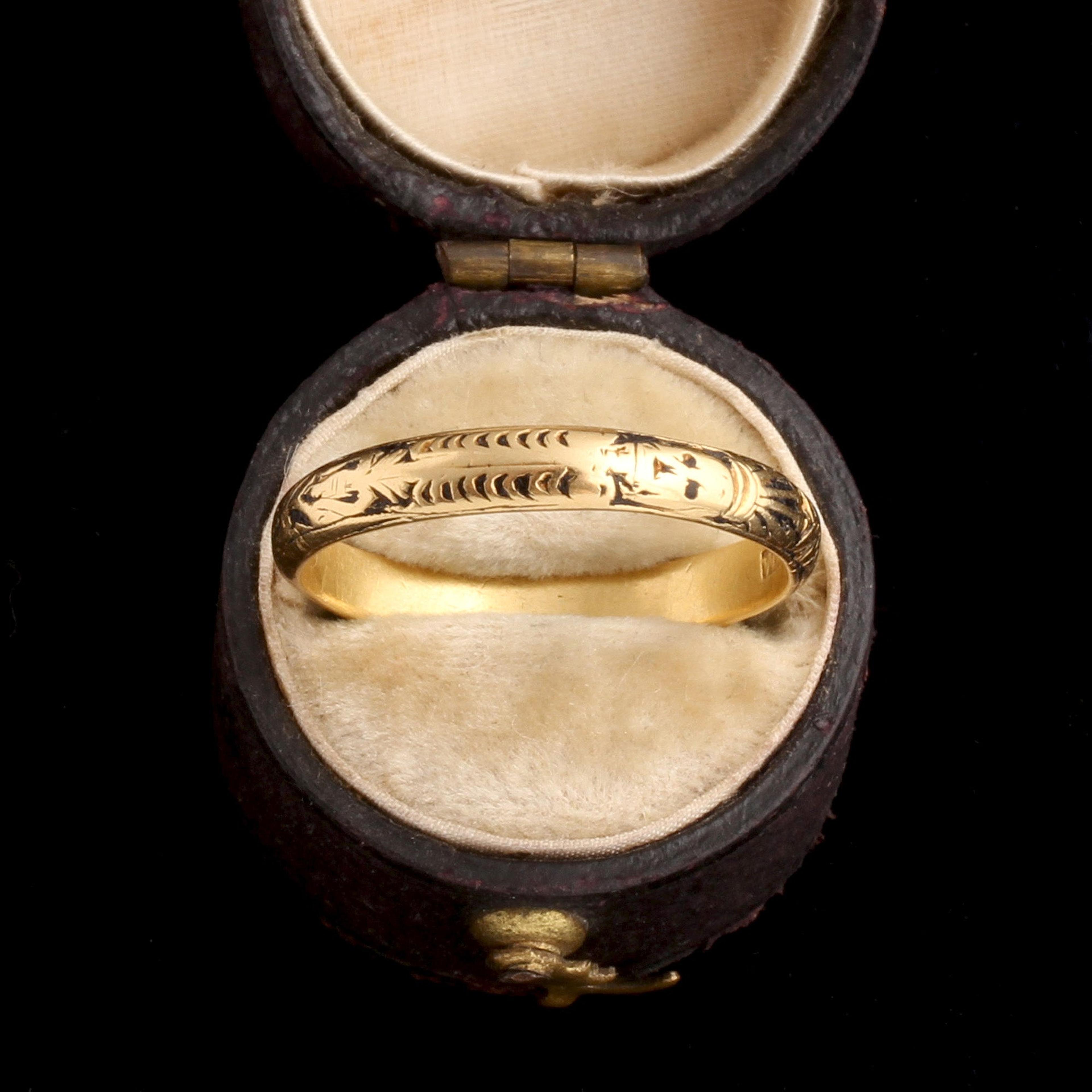 Early Georgian Skeletal Memento Mori Enameled Band