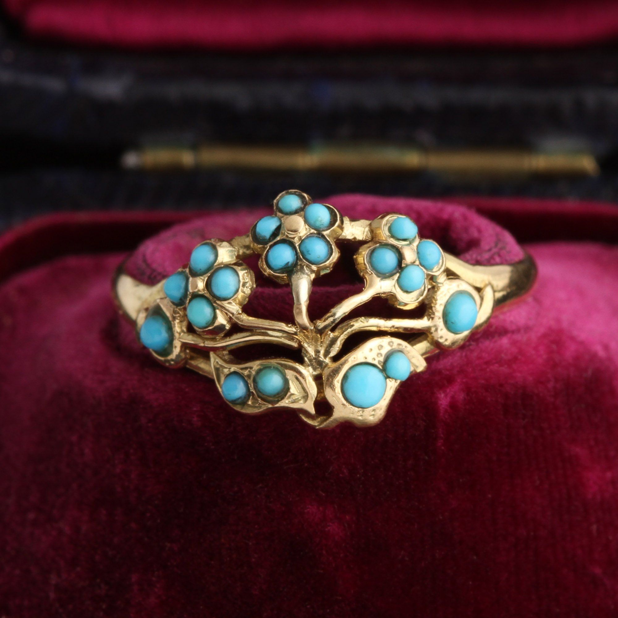 Victorian Turquoise Spray of Flowers Ring