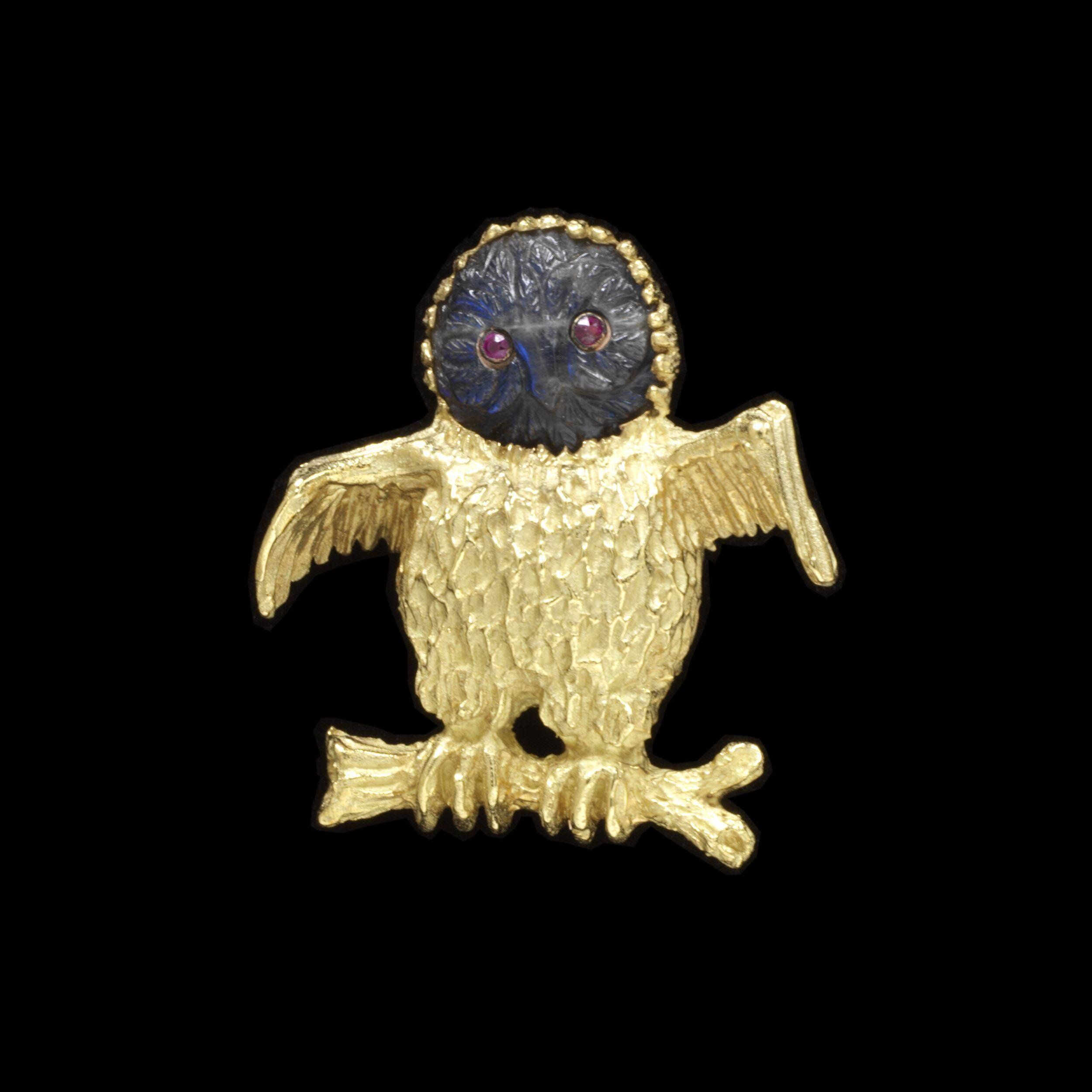 Owl brooch, 1965. The Victoria and Albert Museum. 