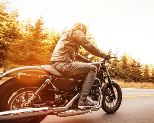 Skräddarsy din Harley Davidson med vårt urval av högkvalitativa reservdelar och accessoarer för en körupplevelse i världsklass.