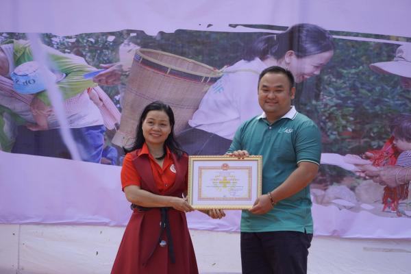 Bàn giao 119 giếng khoan cho người dân Kon Tum