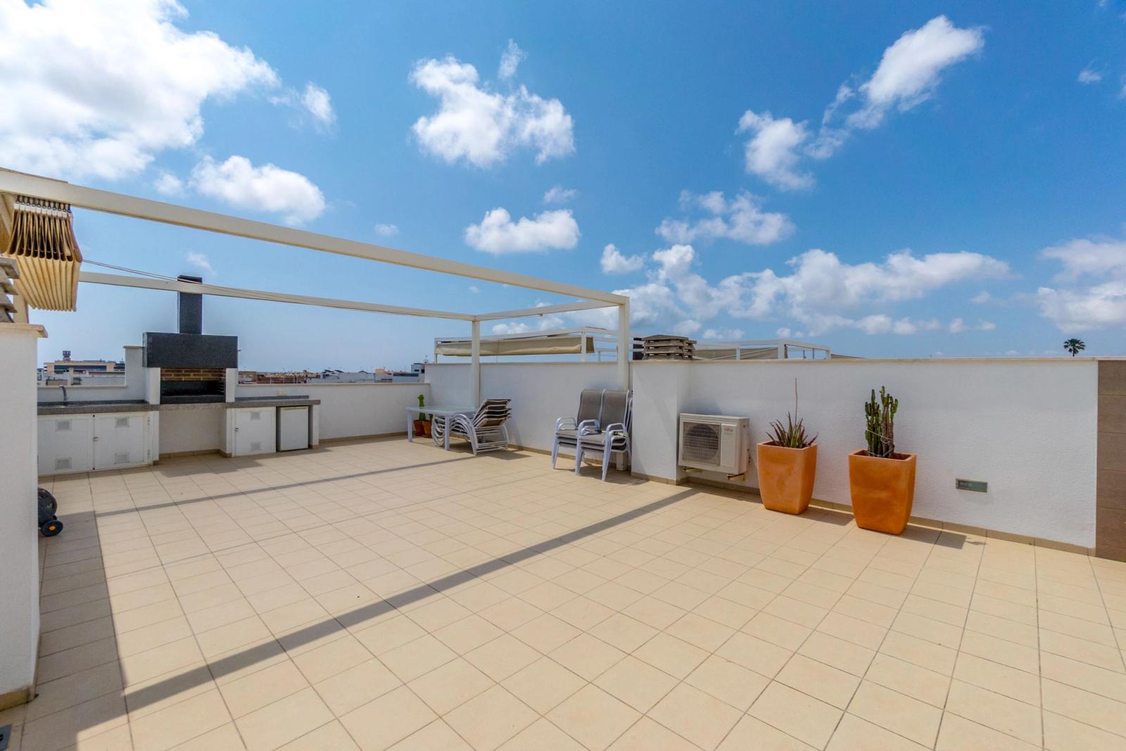 Stijlvol penthouse met riant privésolarium — foto 14