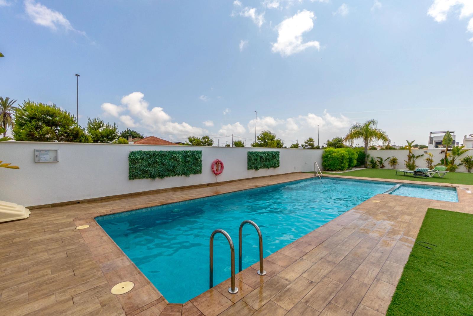 Stijlvol penthouse met riant privésolarium — foto 18