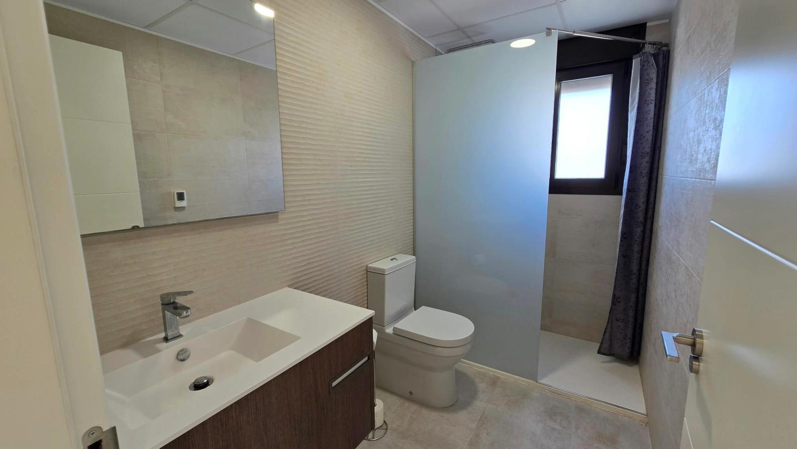 Licht appartement met royaal solarium in Pilar de la Horadada — foto 11