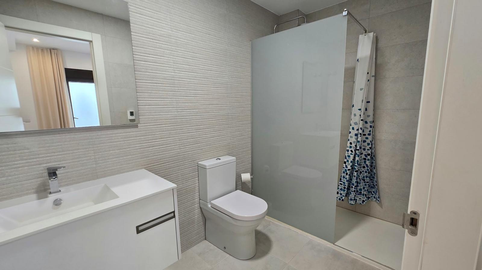 Licht appartement met royaal solarium in Pilar de la Horadada — foto 8