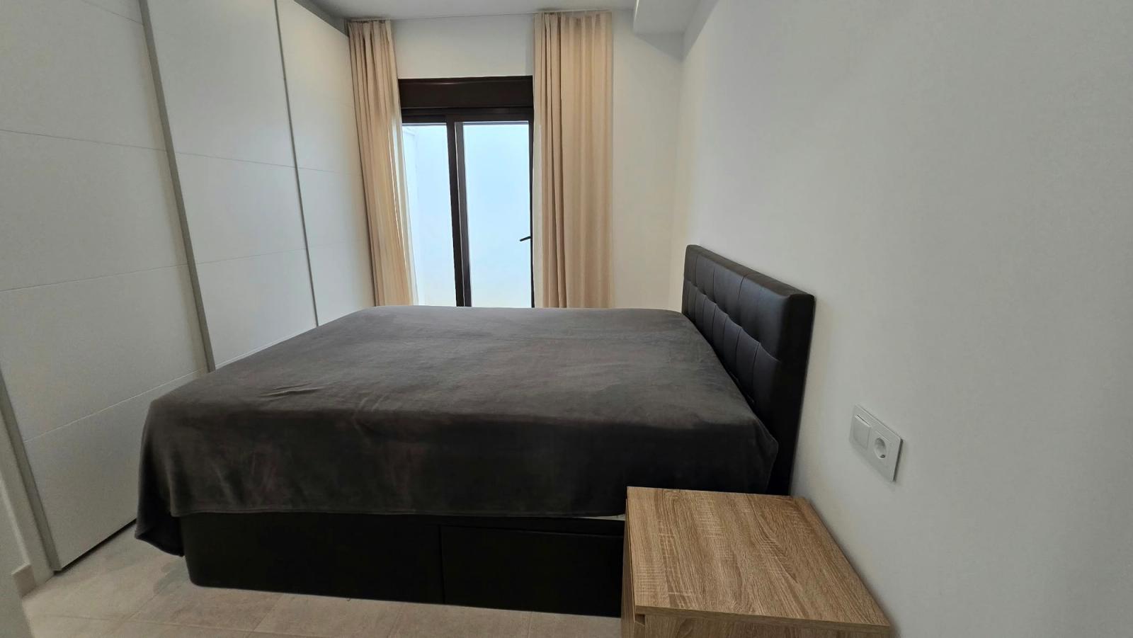 Licht appartement met royaal solarium in Pilar de la Horadada — foto 7