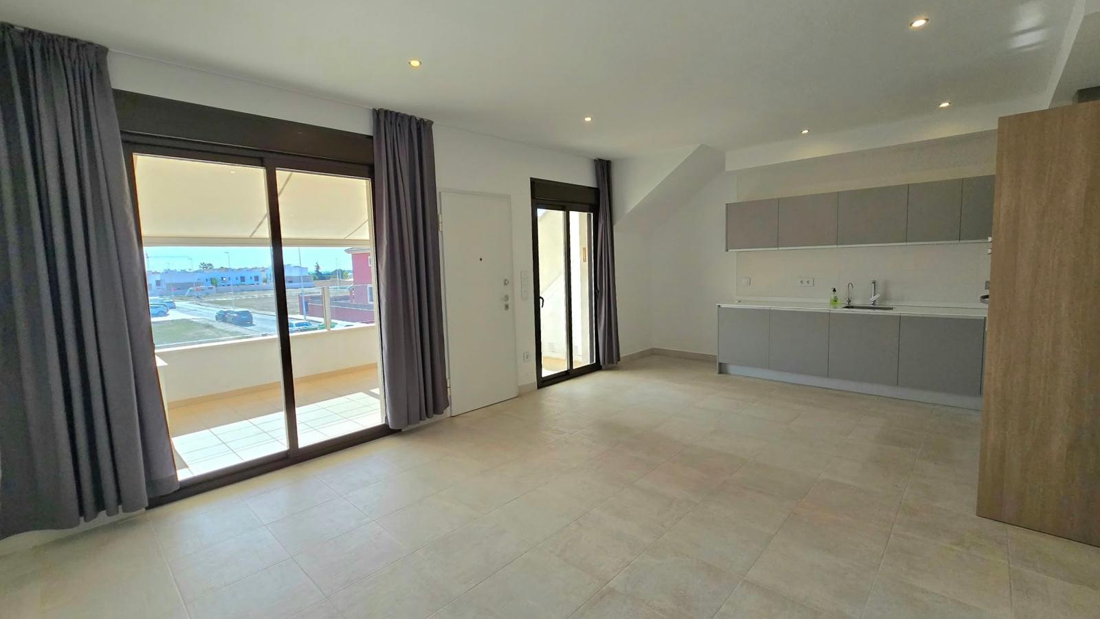 Licht appartement met royaal solarium in Pilar de la Horadada — foto 3