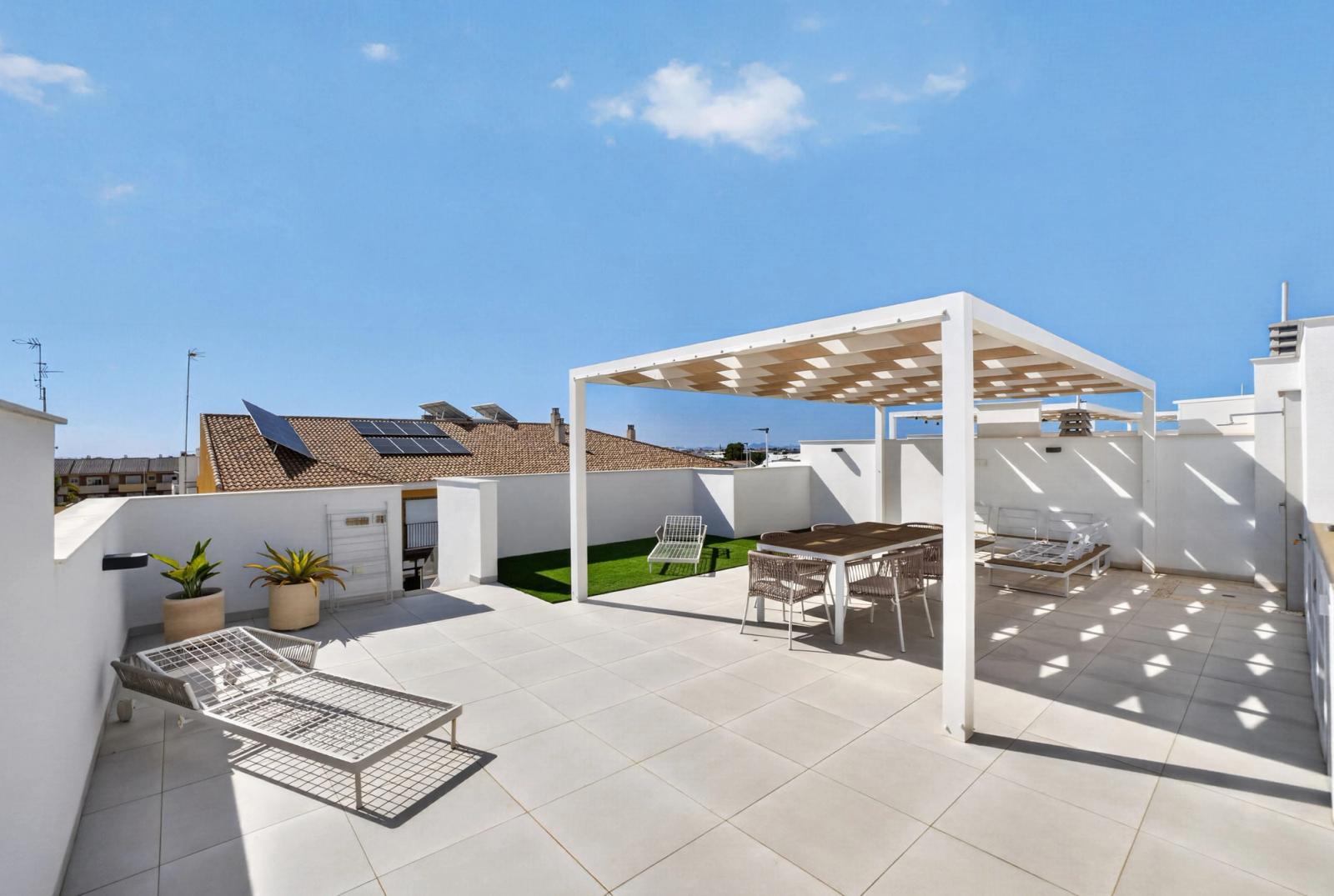 Elegant penthouse met royaal dakterras en buitenkeuken — foto 14