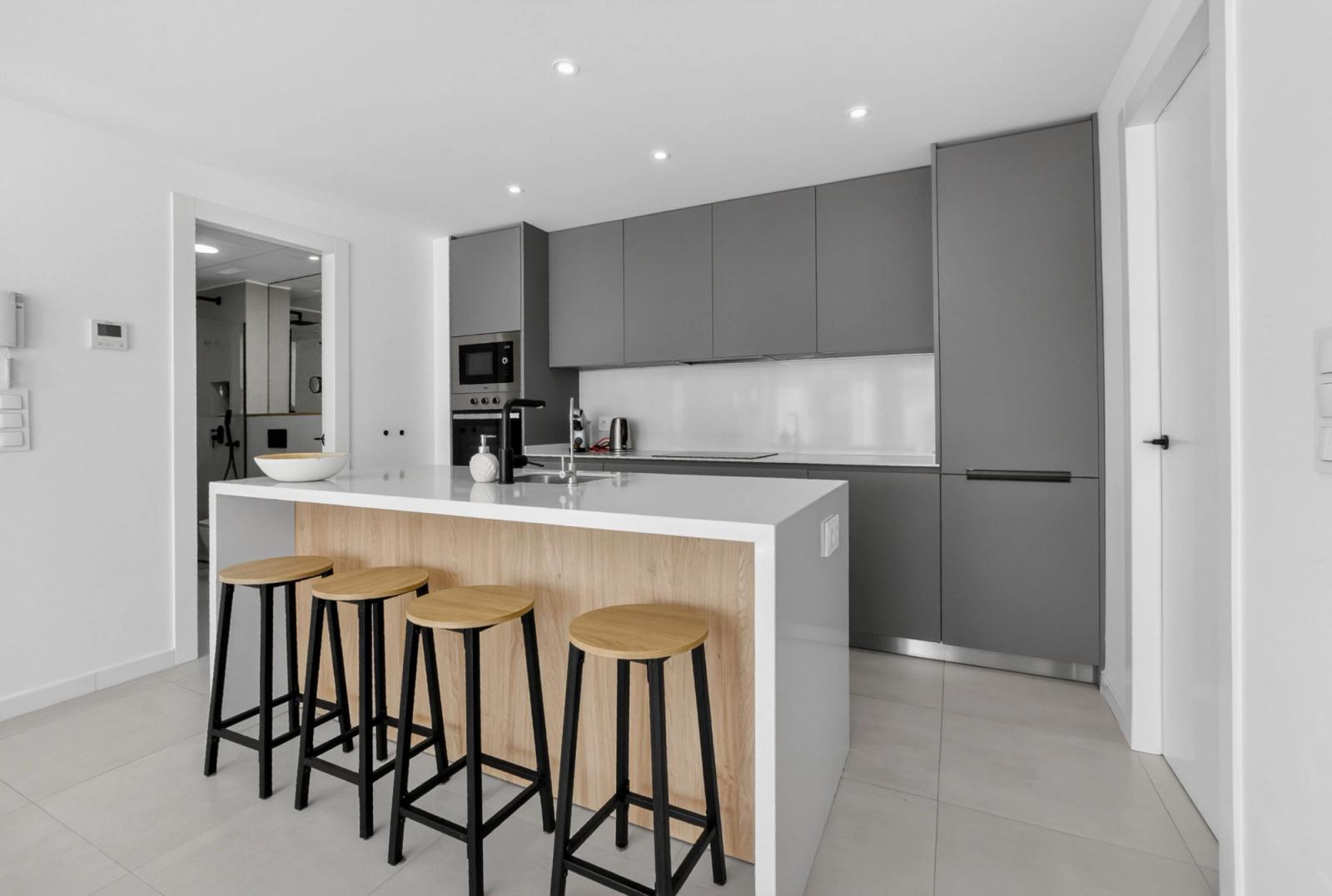 Elegant penthouse met royaal dakterras en buitenkeuken — foto 6