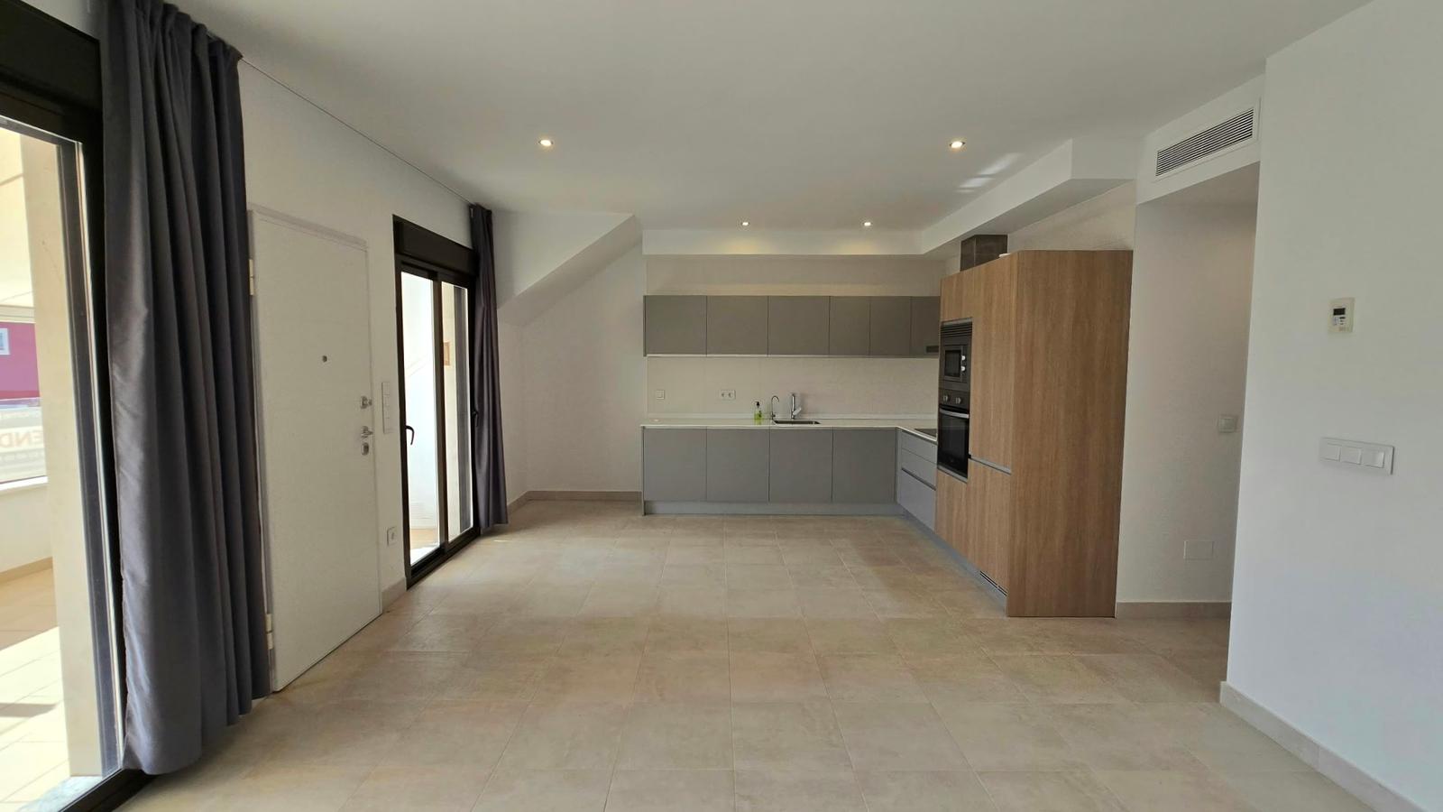 Licht appartement met royaal solarium in Pilar de la Horadada — foto 4