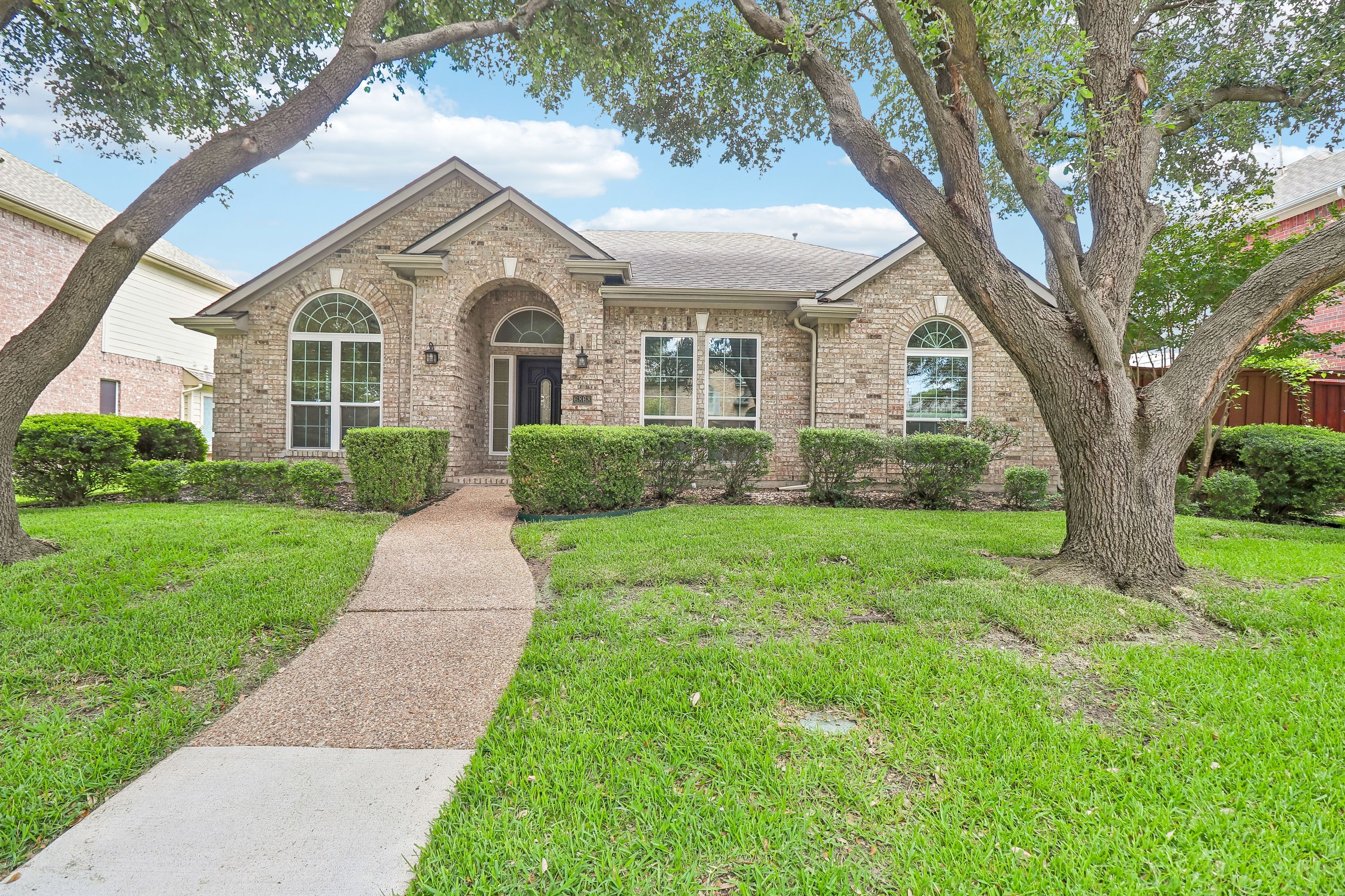 6868 Baird Dr — photo