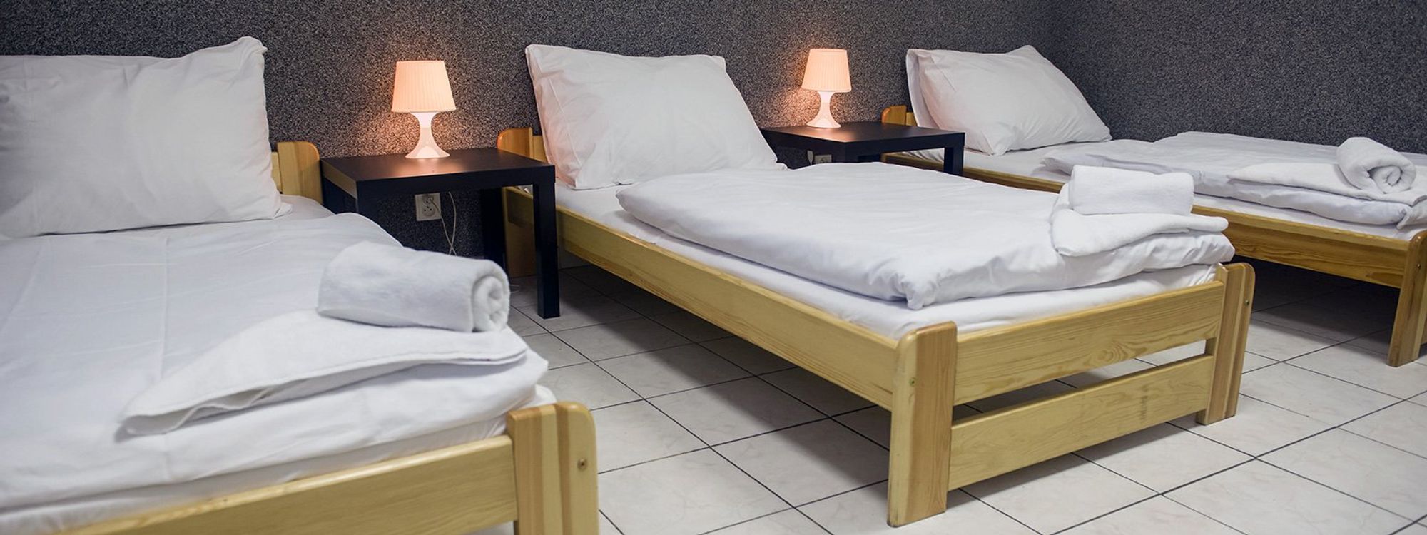 Hostel Seven private room with beds