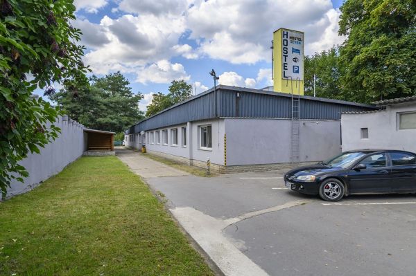 Hostel Seven - exterior