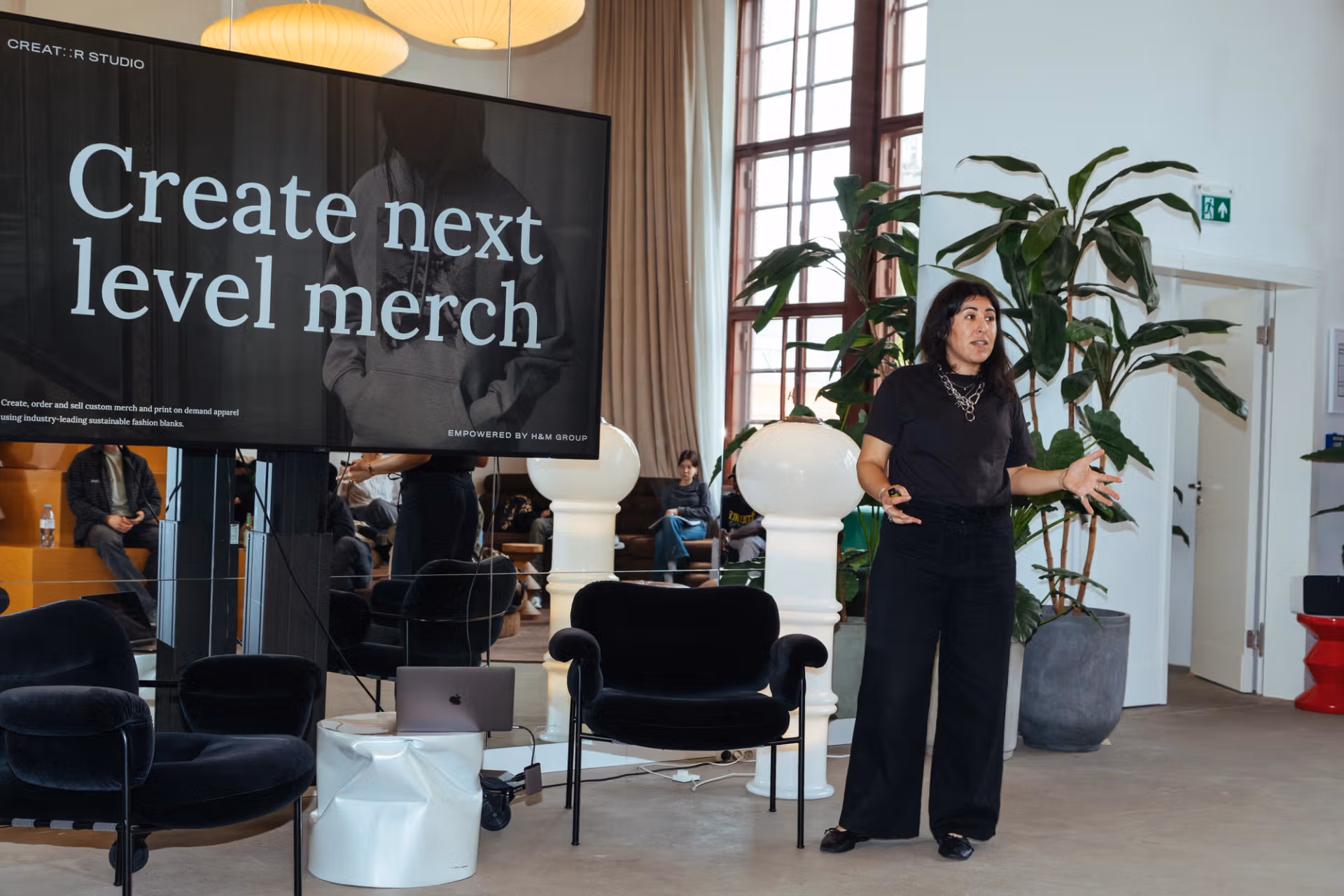 Creator Studio - Image