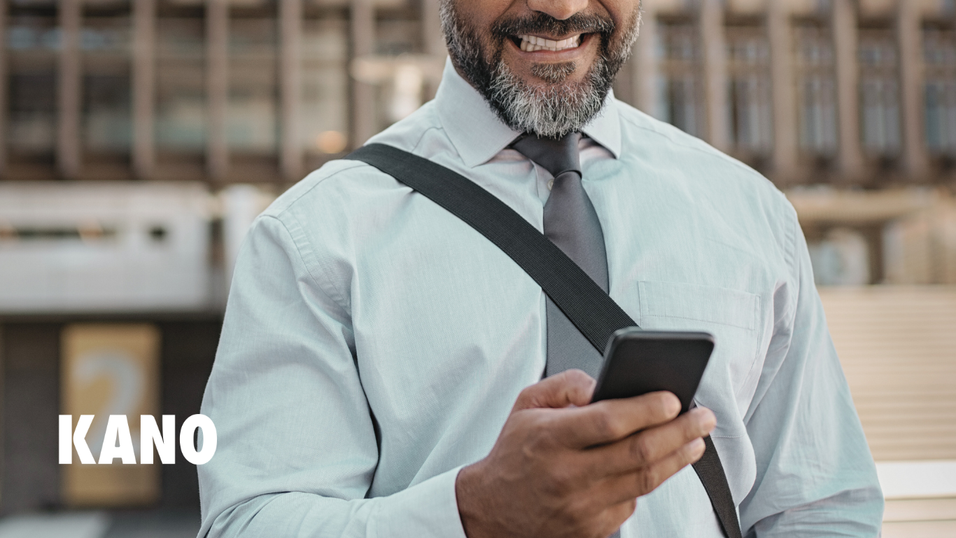 Les hommes peuvent désormais aborder leurs problèmes de santé intime en toute sérénité grâce aux téléconsultations proposées par Kano.care. En ligne, ils peuvent consulter un spécialiste sans avoir à se déplacer ni affronter la gêne d'une consultation physique. De plus, des ordonnances sont délivrées de manière rapide et sécurisée après chaque téléconsultation. Ce service simplifie l'accès aux soins pour tous les hommes, peu importe leur localisation. Avec des téléconsultations, Kano.care permet de recevoir des soins personnalisés, en toute confidentialité, tout en obtenant les ordonnances nécessaires pour le traitement.