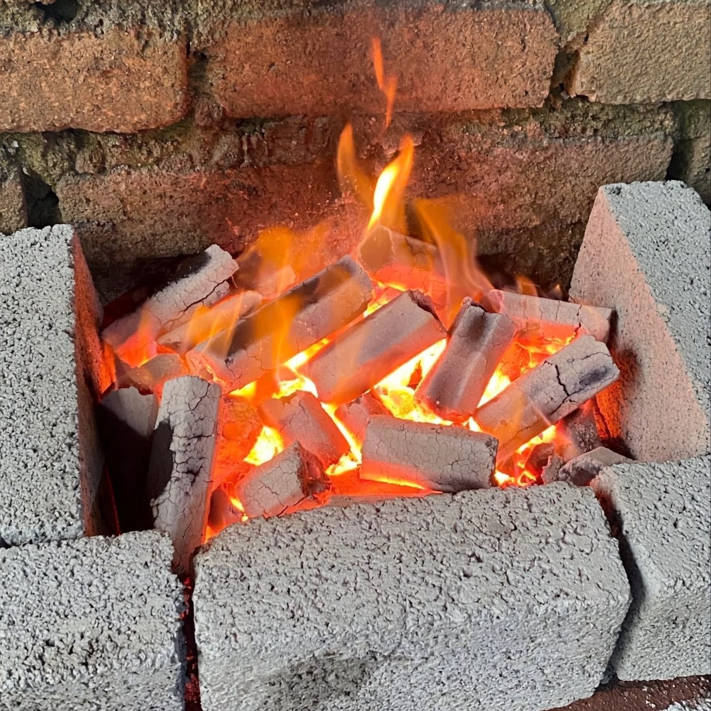 Premium Coconut Charcoal Manufacturer & Exporter From Vietnam