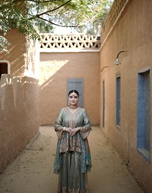 firozi gharara