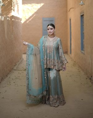 Firozi Gharara