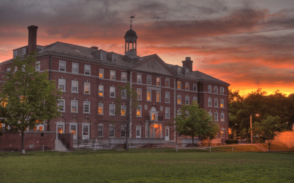 The Quad Lawn (image obtained from Cabot House)