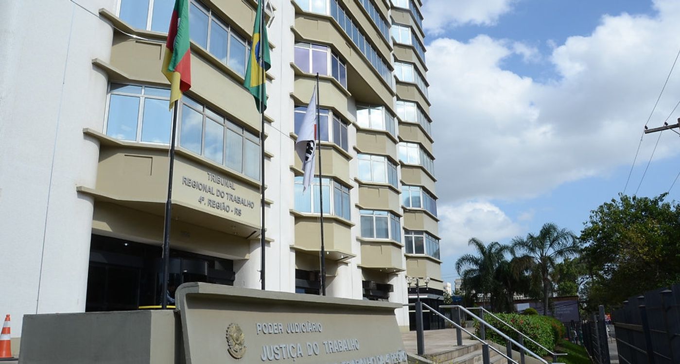 TRT-4 Decide: Uso de Geolocalização como Prova de Jornada é Ilegal Sem Consentimento