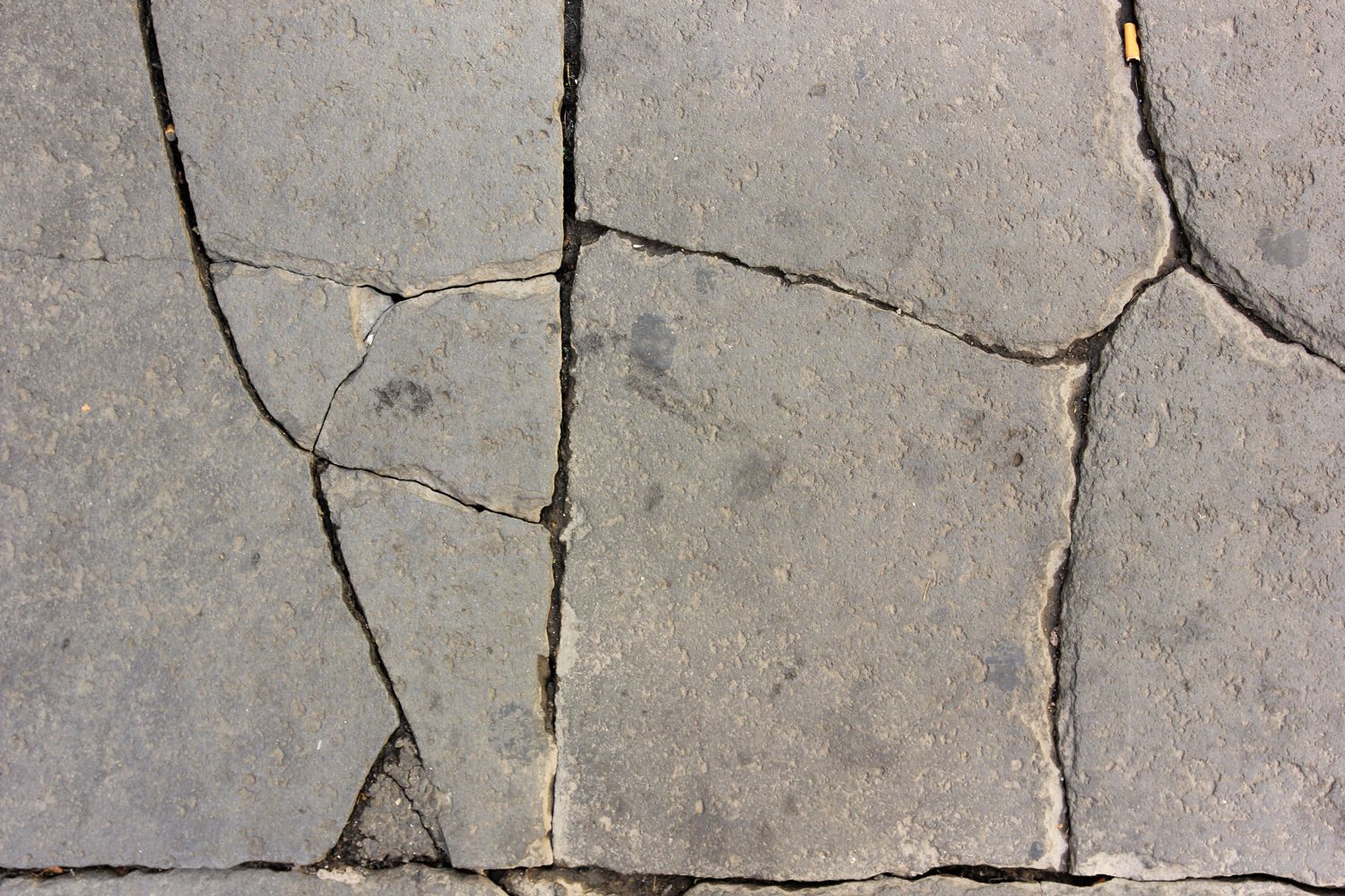 Maintenance and repair of paving stones