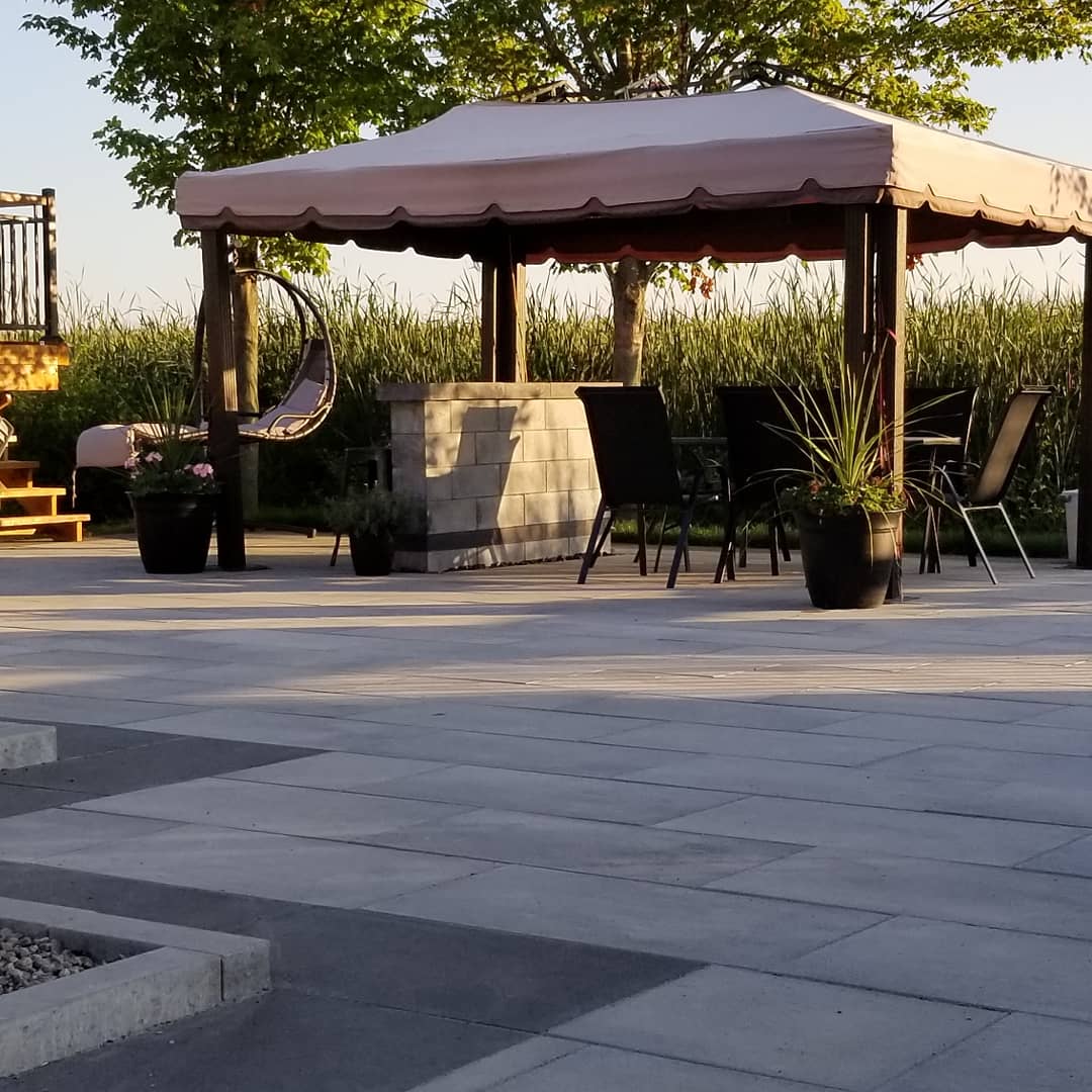 Choisir le bon pavé uni : une question de fonction et de durabilité