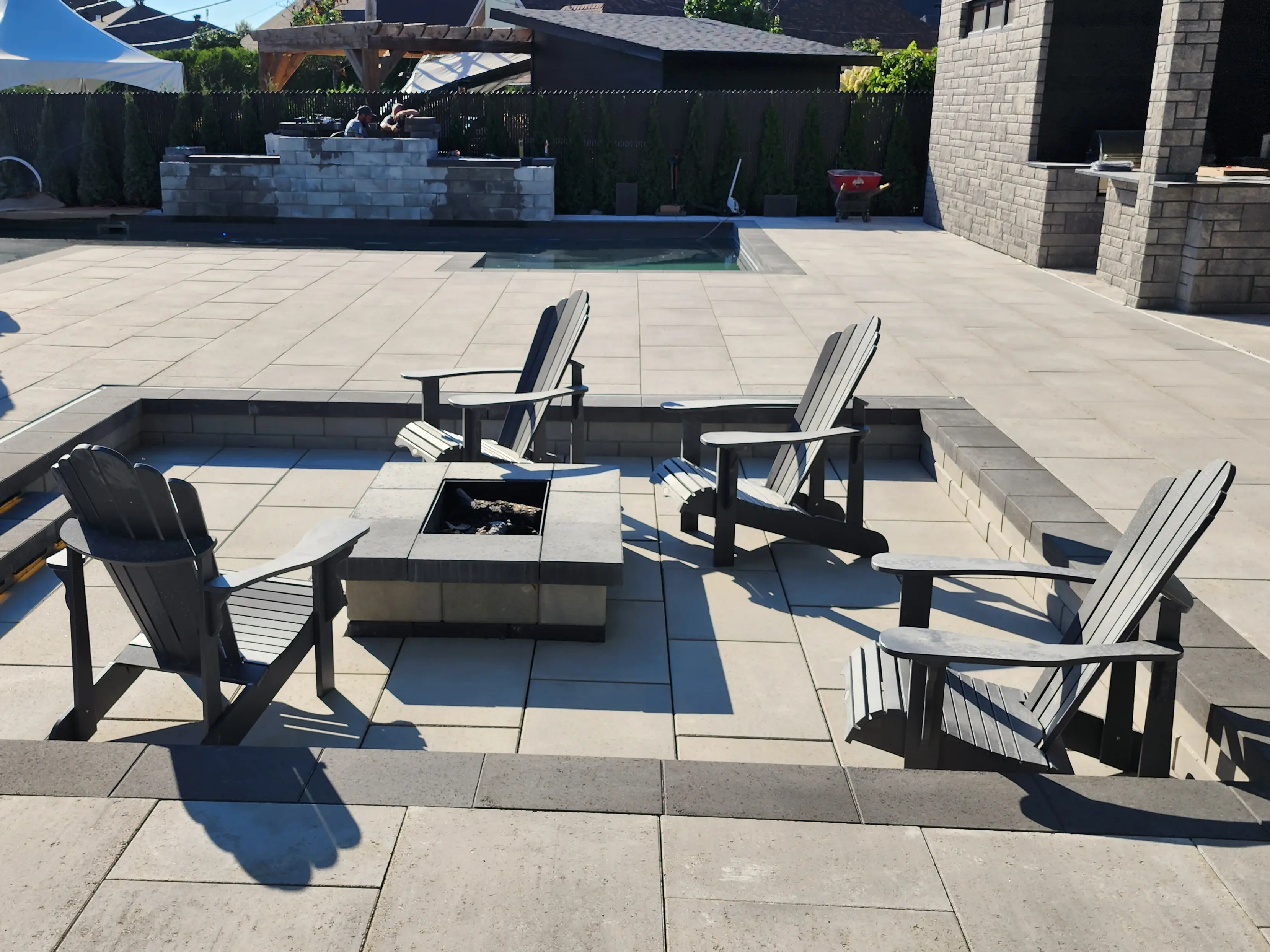 foyer extérieur en pavé uni