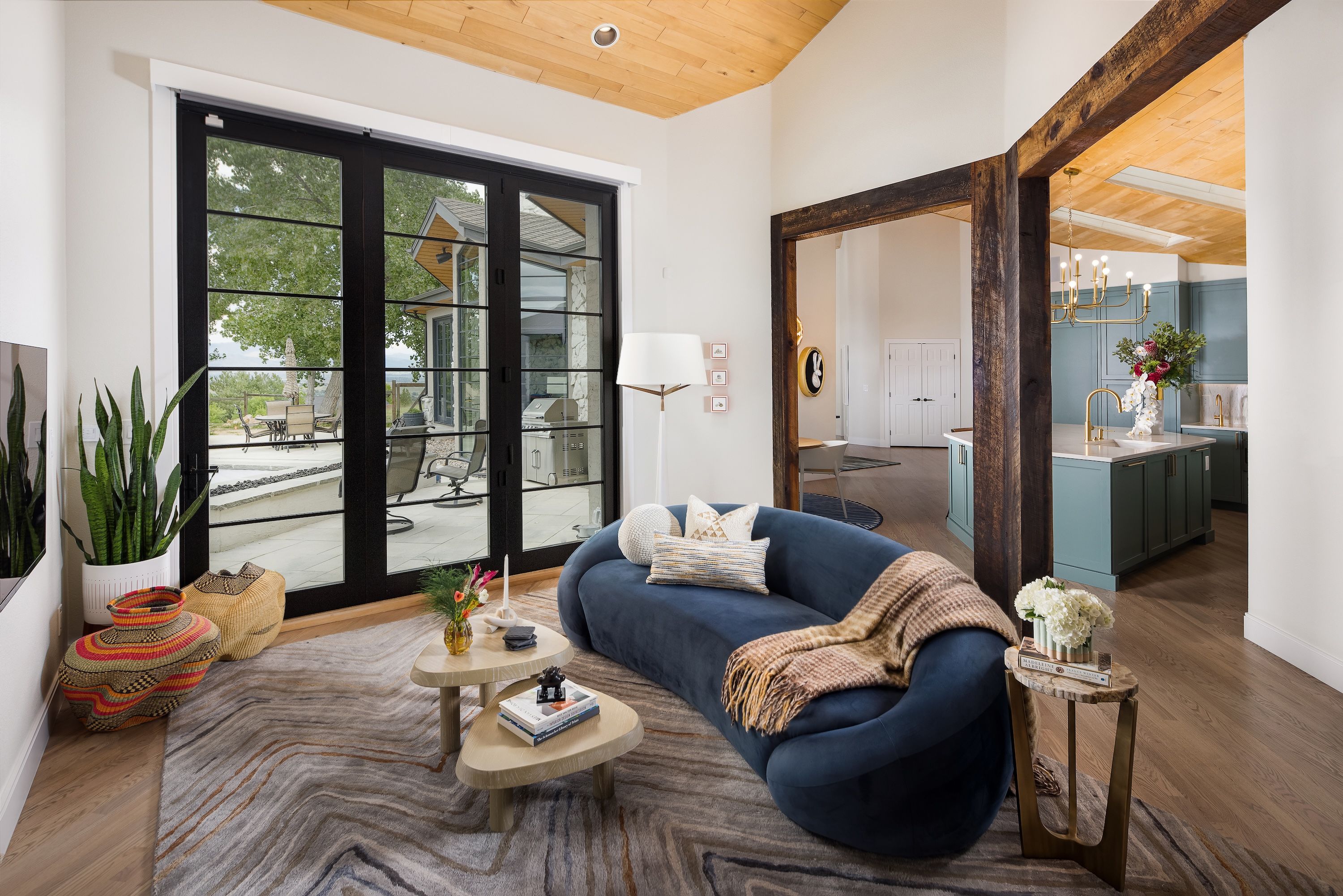 6 Things Interior Decorators Never Do In Their Own Homes