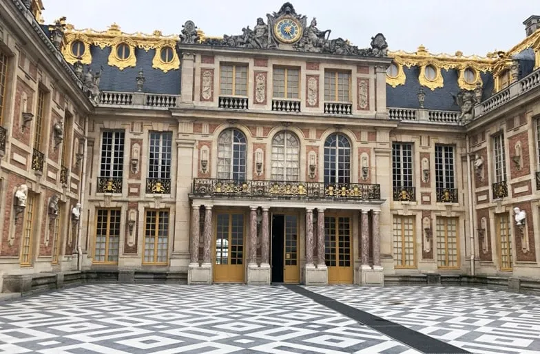 magnificent-palace-of-versailles.jpg