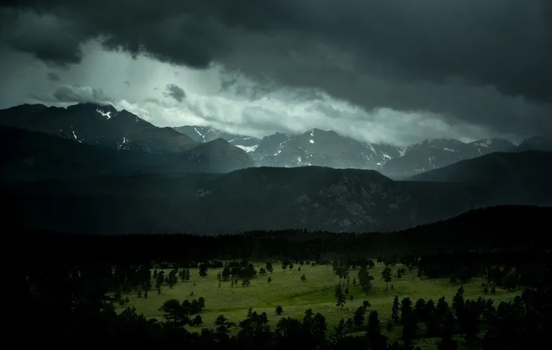 colorado-storm-nature-inspired-color-palettes.jpg