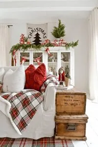Christmas-Decor-25-200x300.jpg