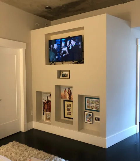 bedroom-tv-wallmount-before-design.jpg