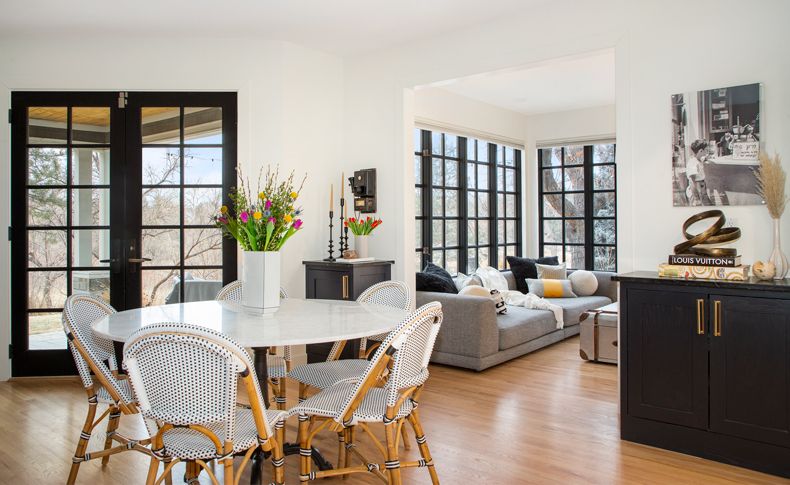 How to find an interior designer in my area