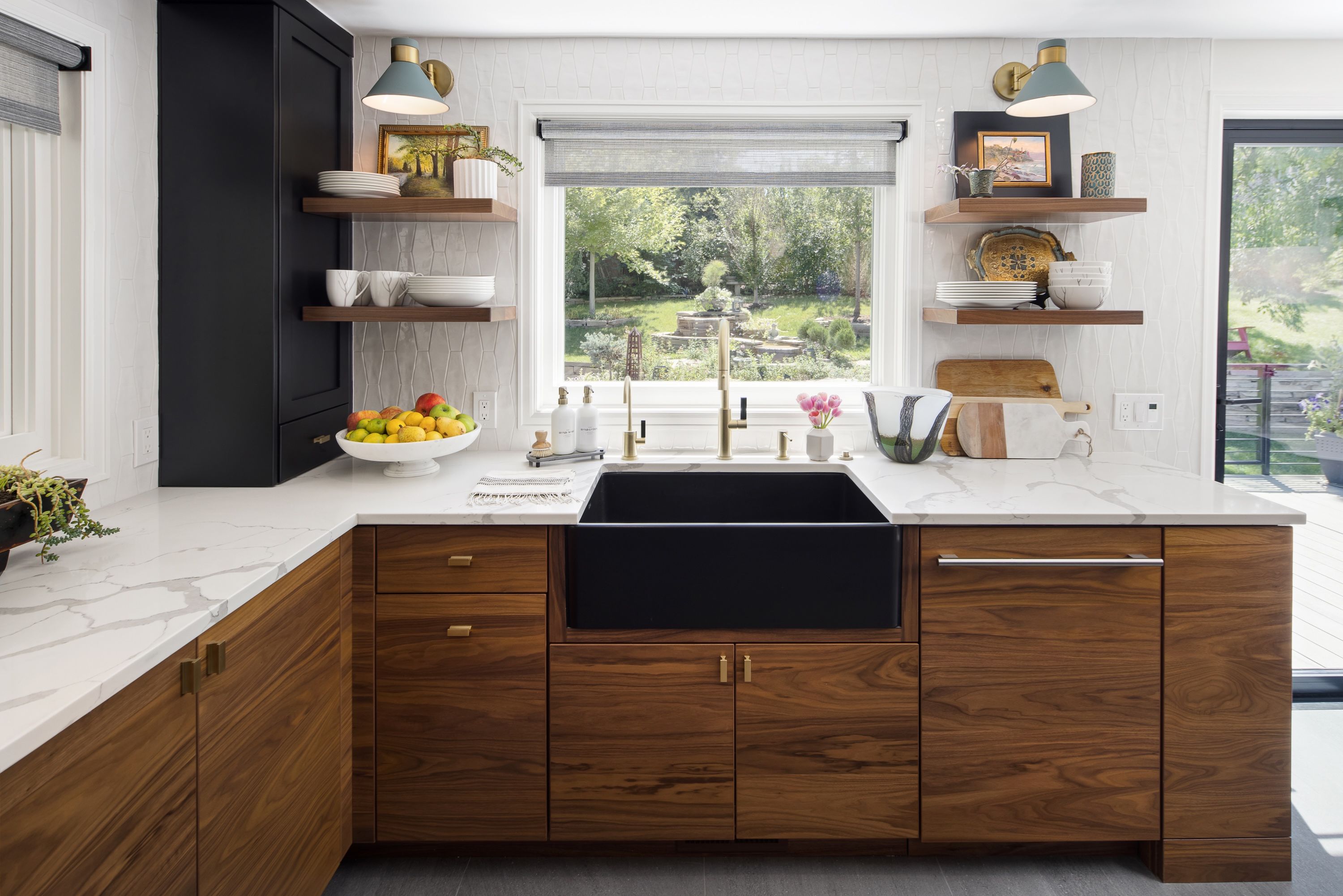 What colors go best in kitchens with black appliances? 6 schemes to suit all styles