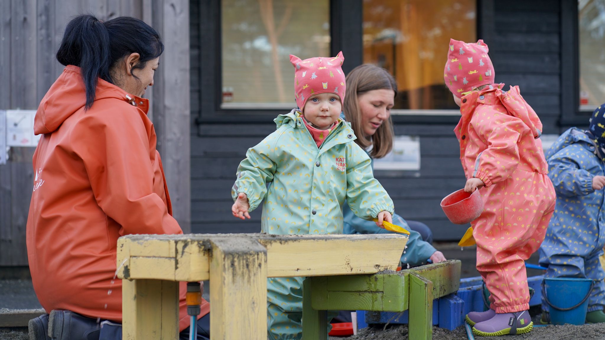 Ås barnhage 2026 Babyregndress Pytt-17.jpg
